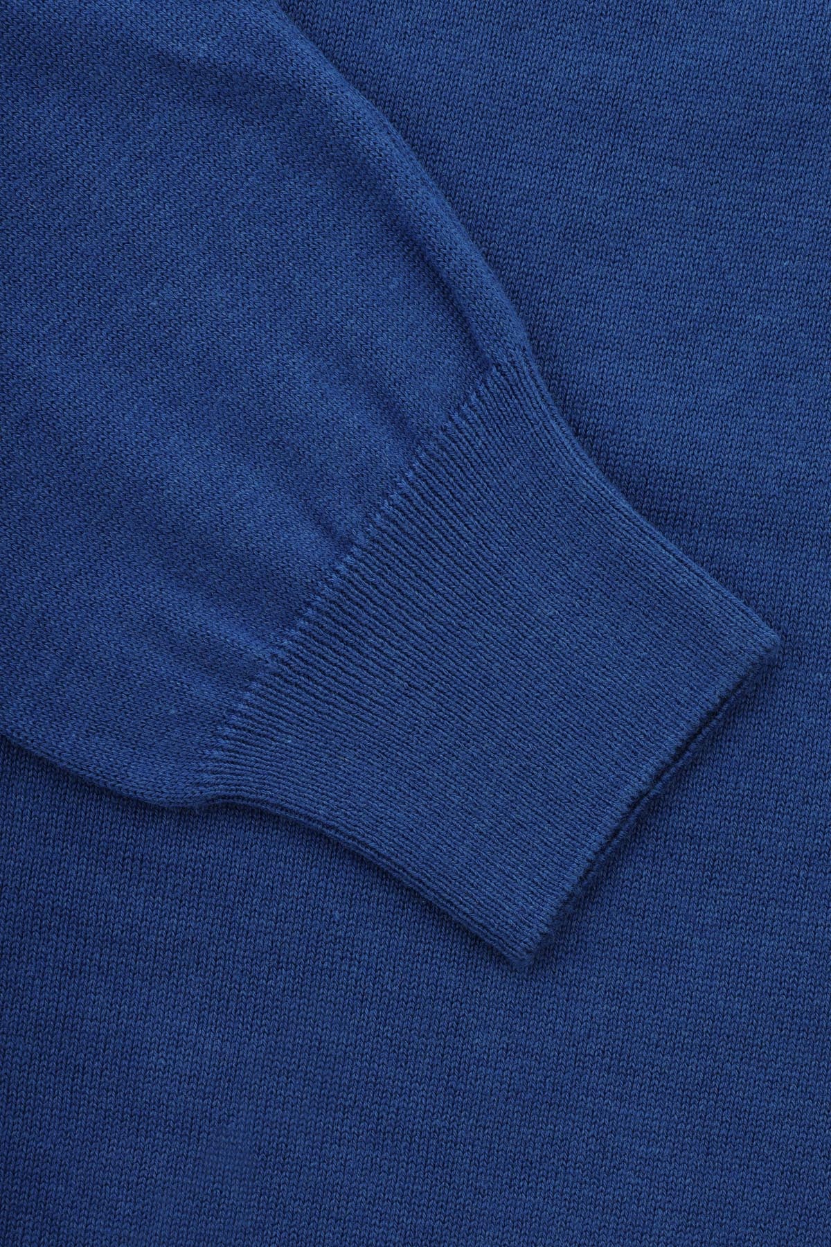Plain Basic Marian Blue V Neck Pullover - 3