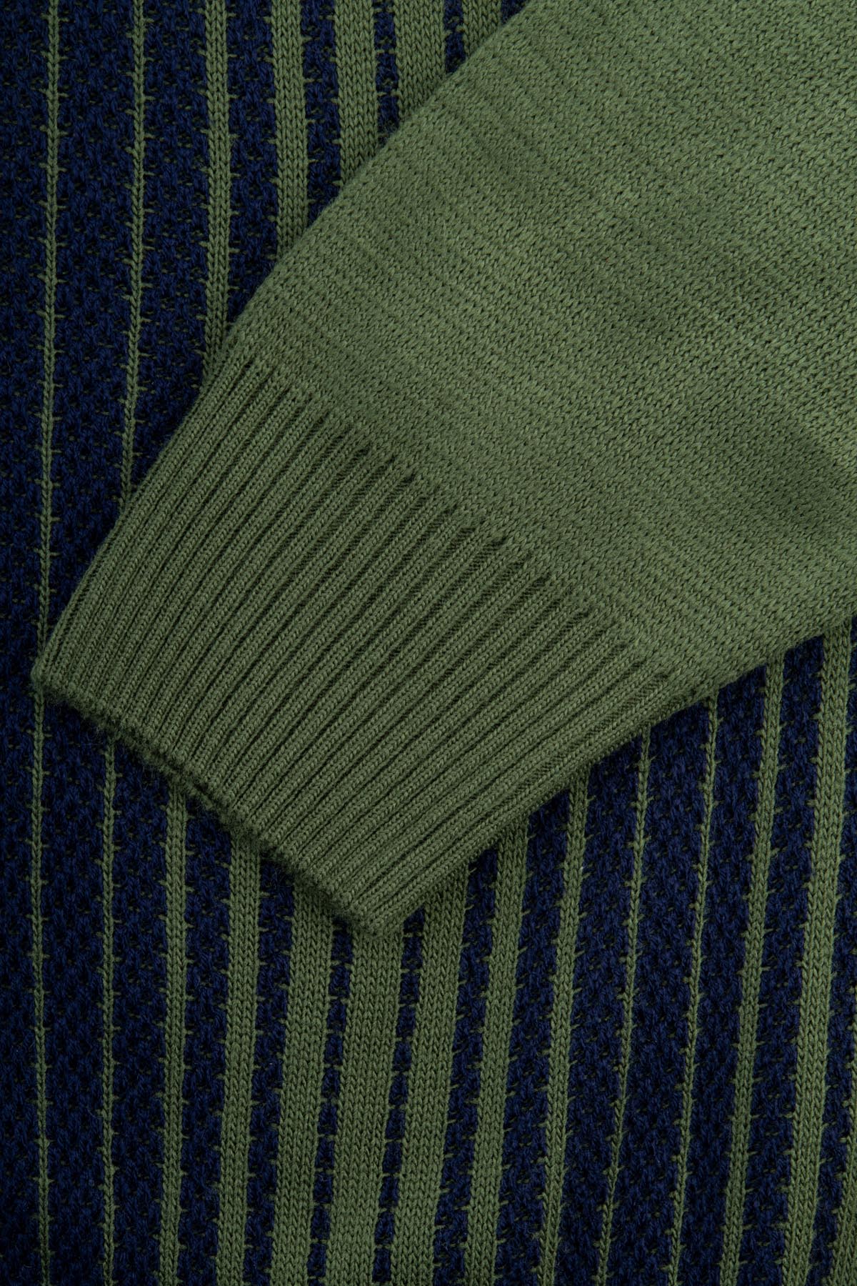 Jacquard Dark Green& Navy Knitted Jacket - 4