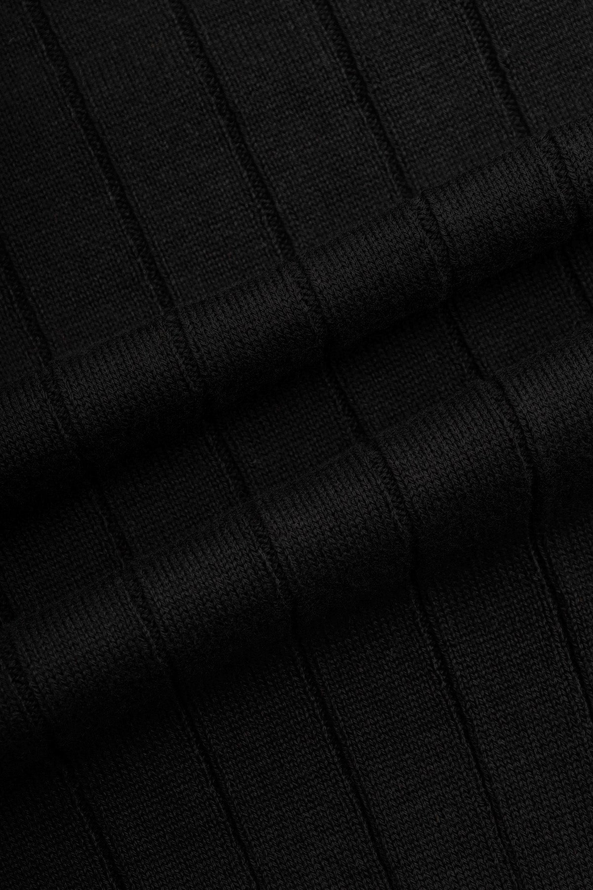 بولو بولوفر أسود بأكمام طويلة مخططة