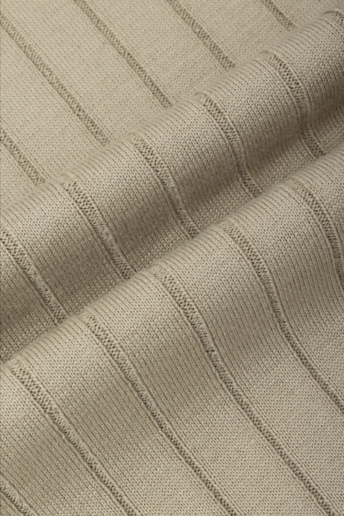 سُترة بولو طويلة الأكمام مخططة بلون الكاكي