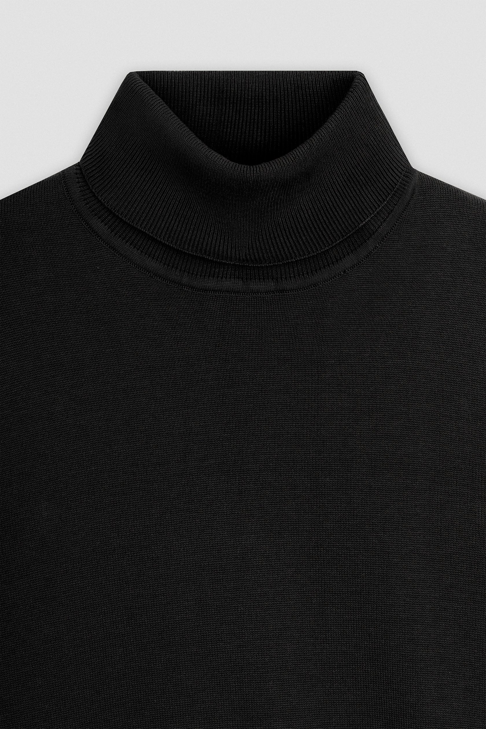 Black High-Neck Pullover