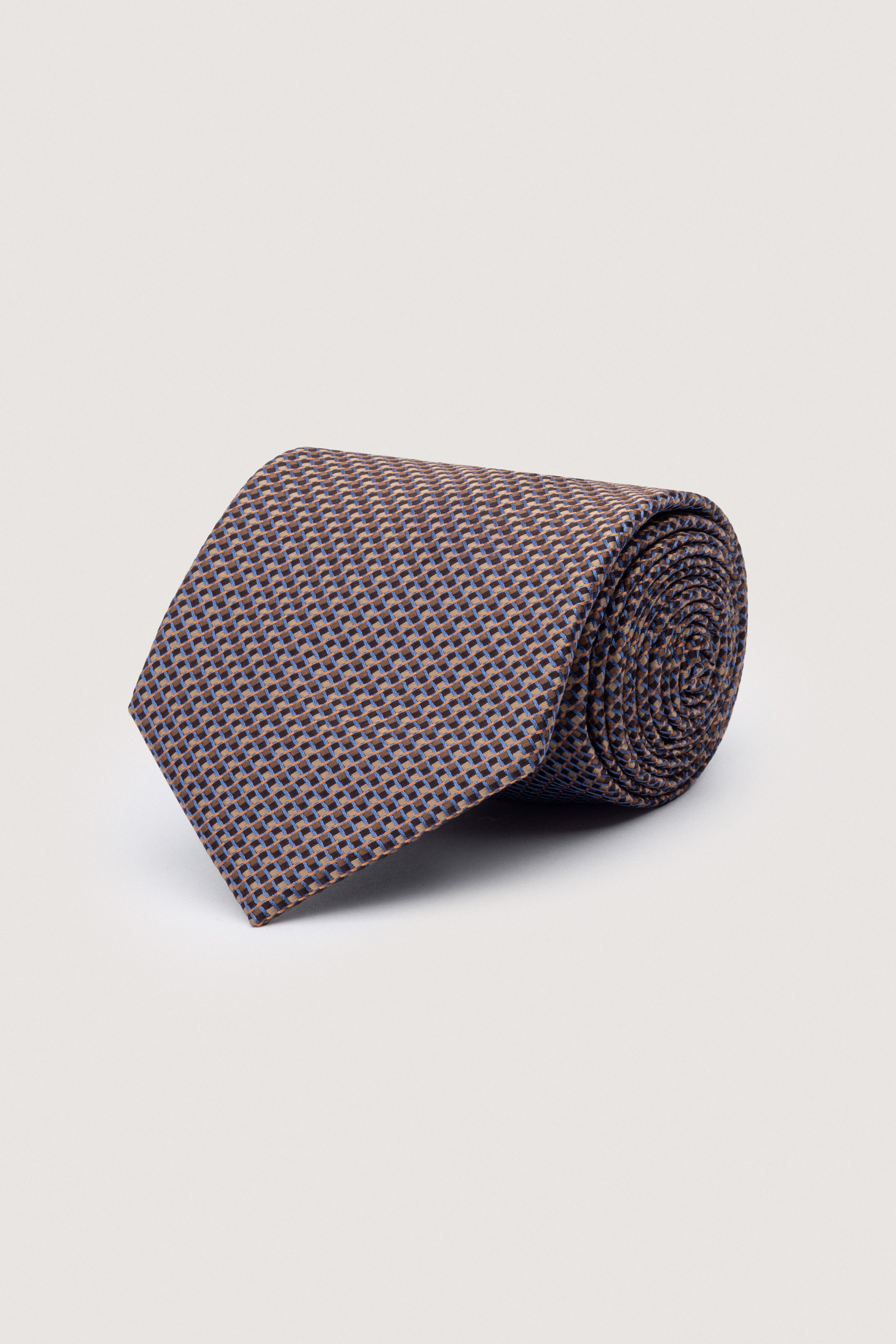 Brown Necktie with Handkerchief