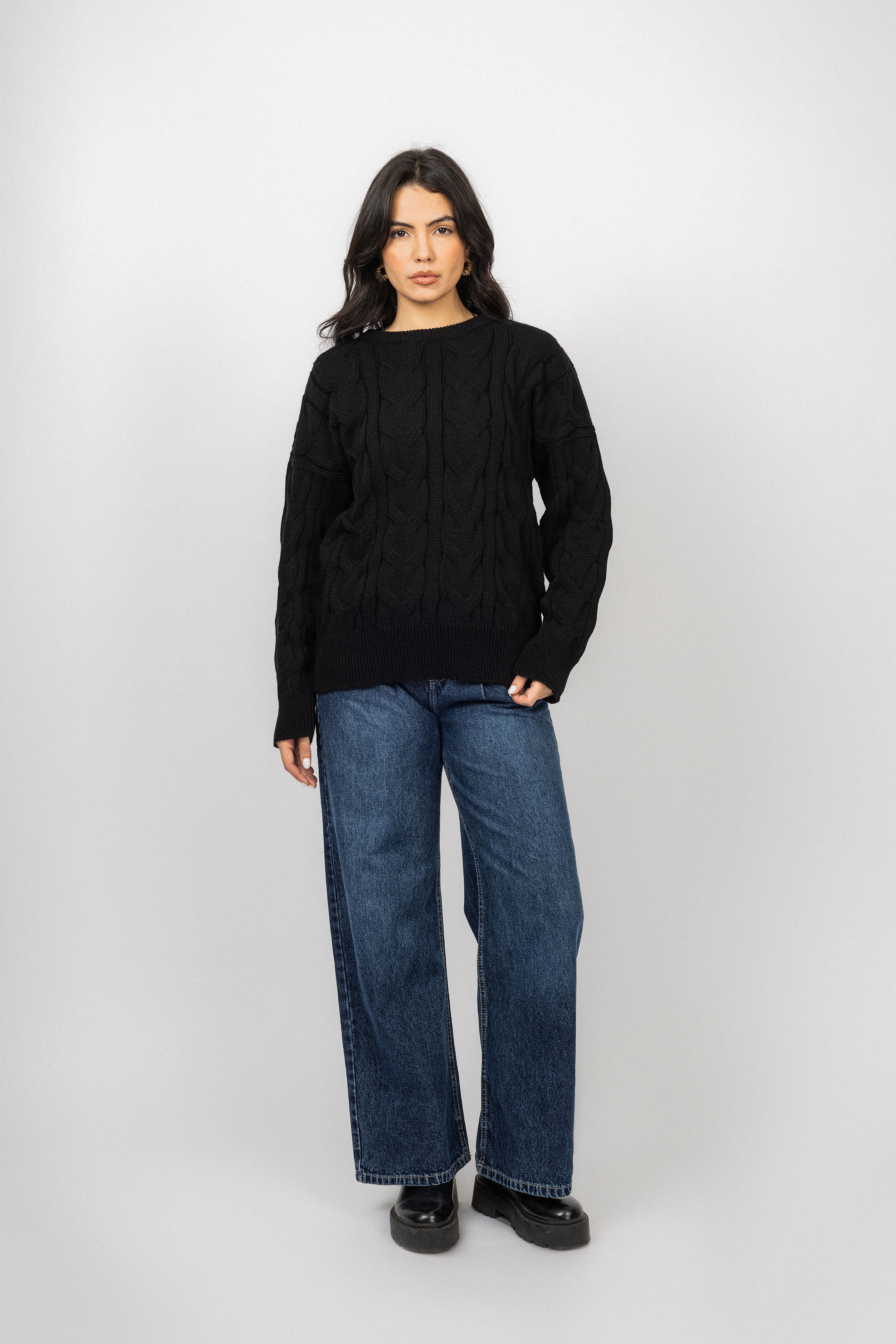 Black Knitted Round Pullover