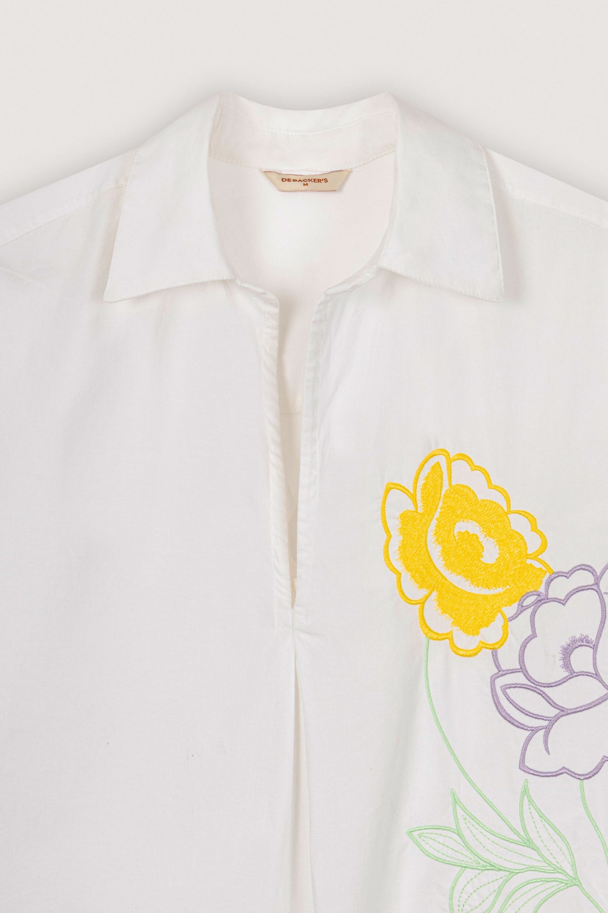 White Classic Embroidered Women's Shirt - De Backers - 2