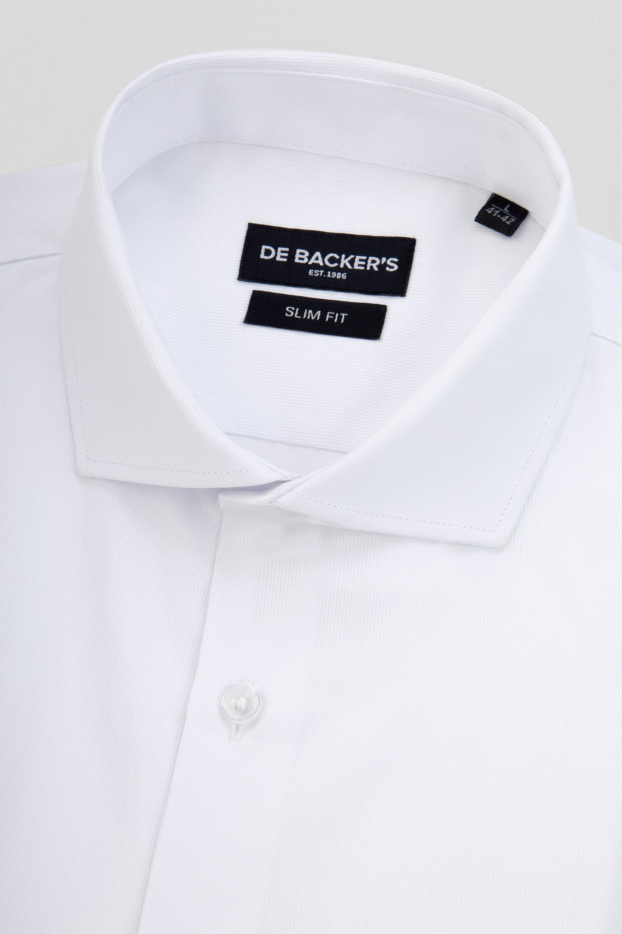 قميص توكسيدو جاكار أبيض