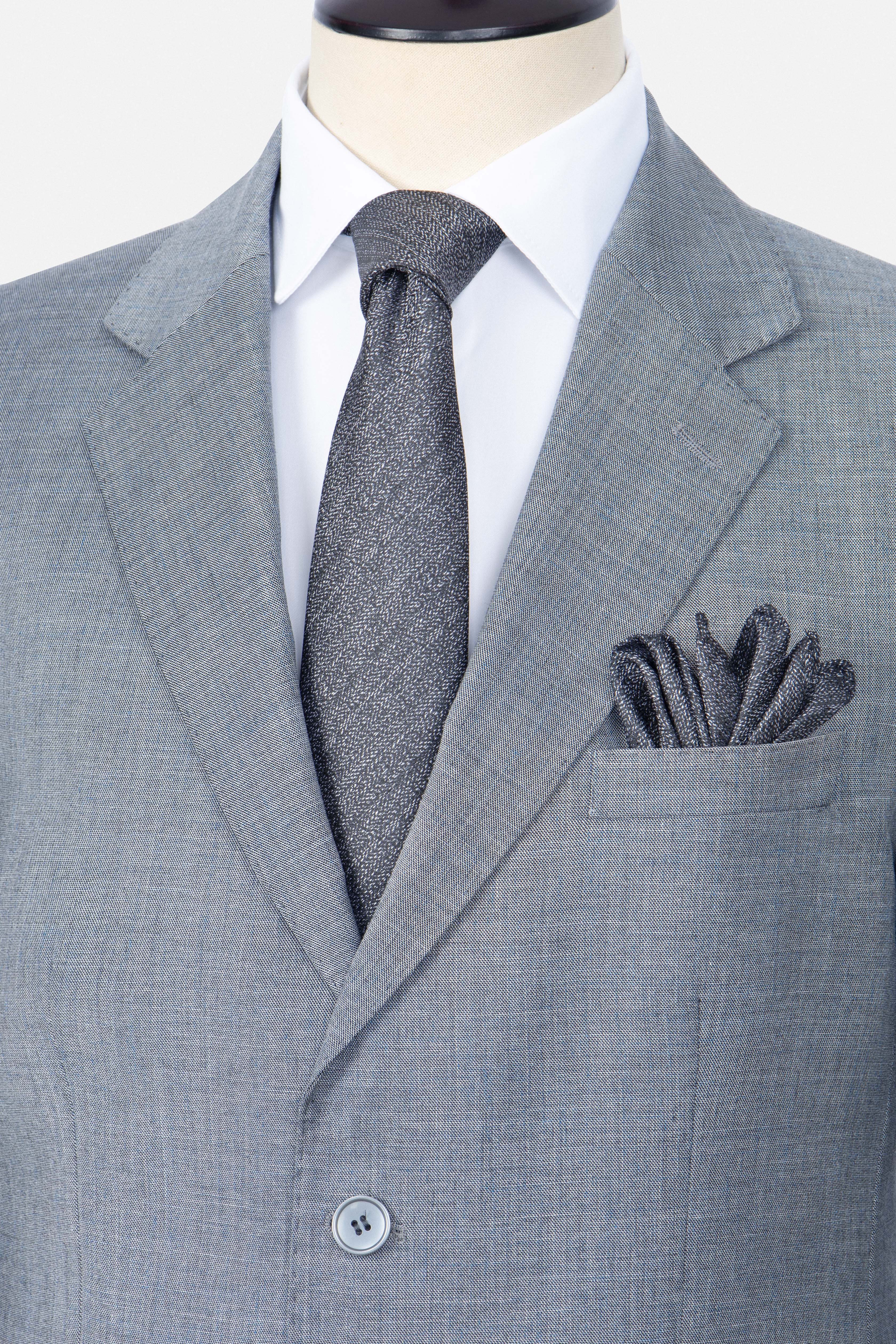Patterned Light Gray Suit