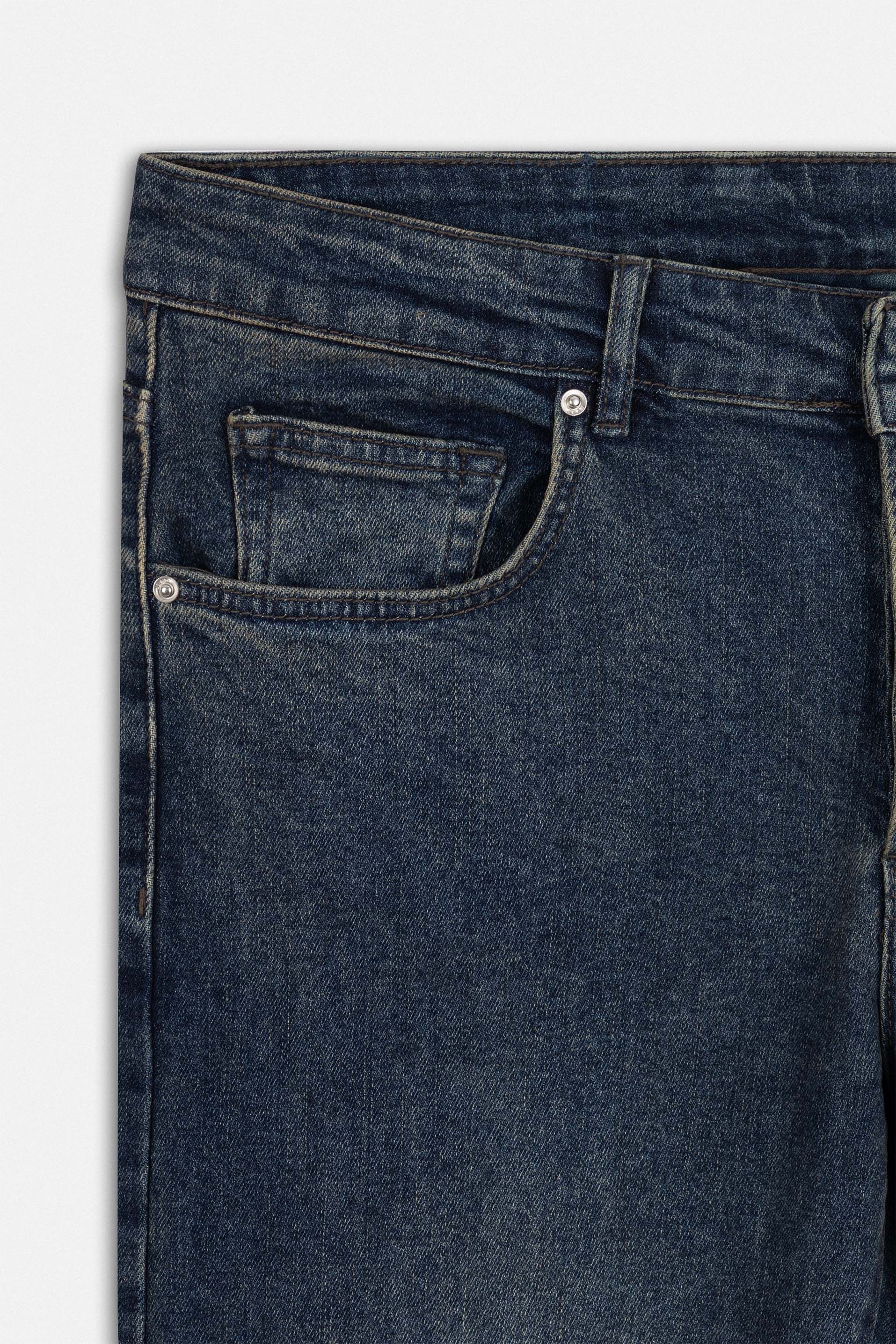 Medium-Wash indigo Blue Jeans