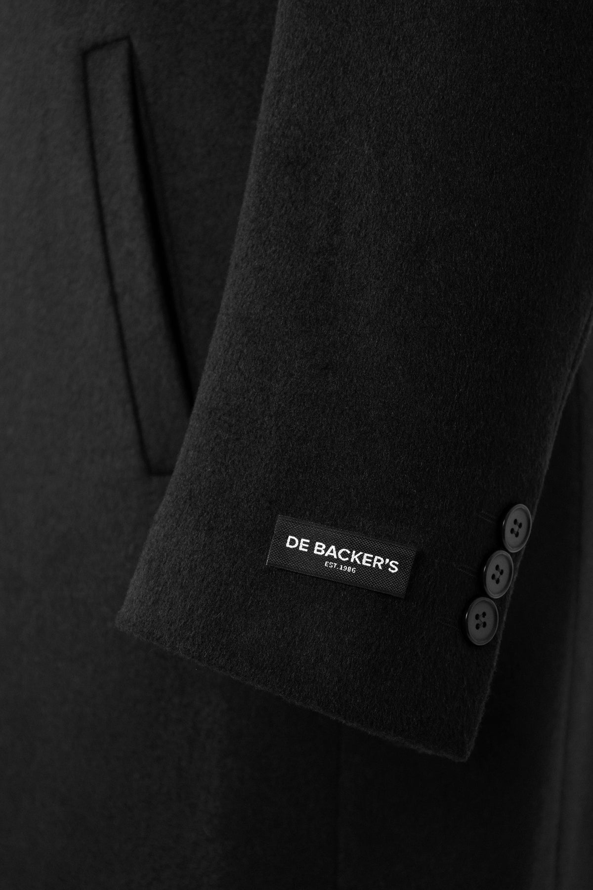 Black Felt Classic Coat - De Backers - 7