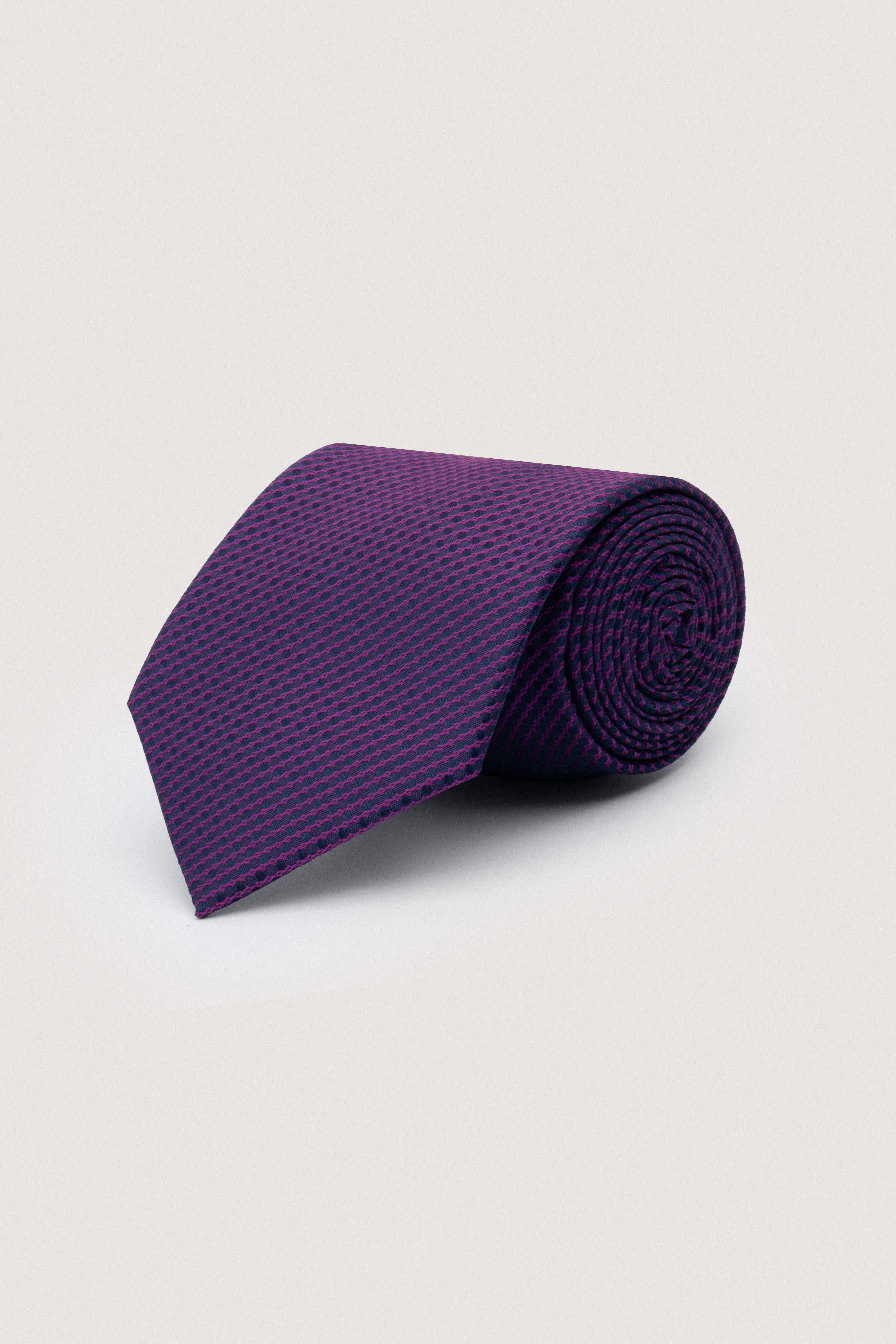 Mauve Necktie with Handkerchief