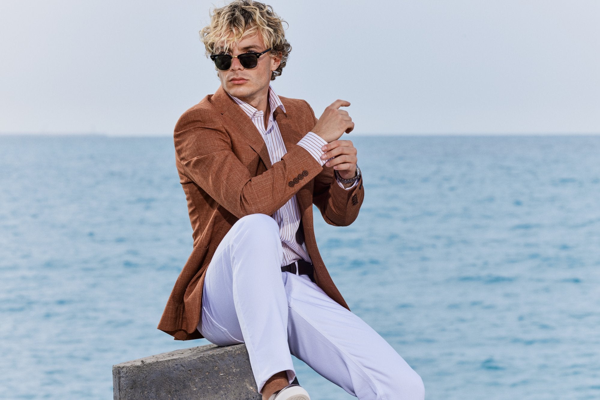 DeBacker's - Premium Men's Fashion Elevate Your Style DeBacker's - Premium Men's Fashion Elevate Your Style