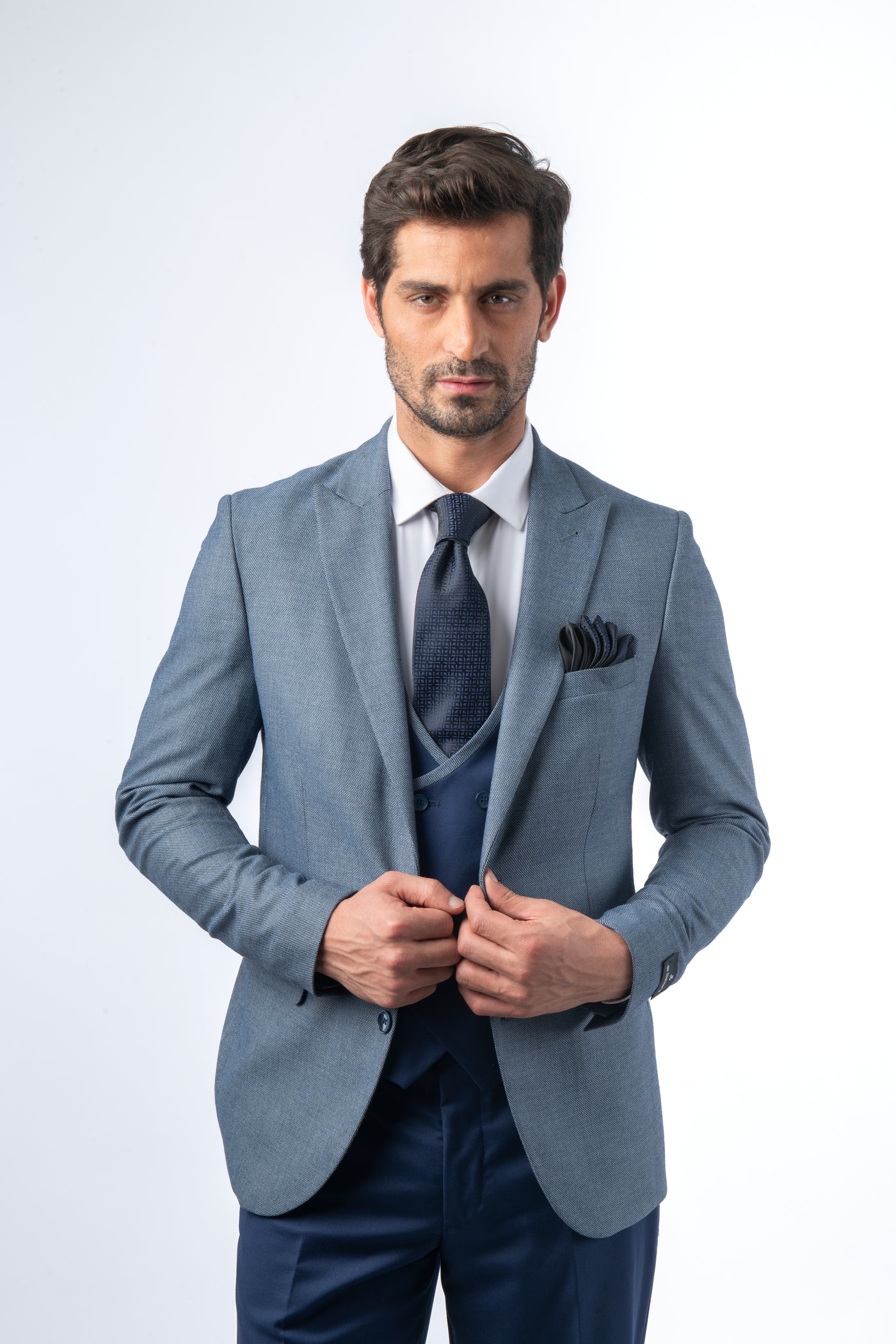 Jacquard Campbell Slim Single Breasted Double Vent Slim Suit