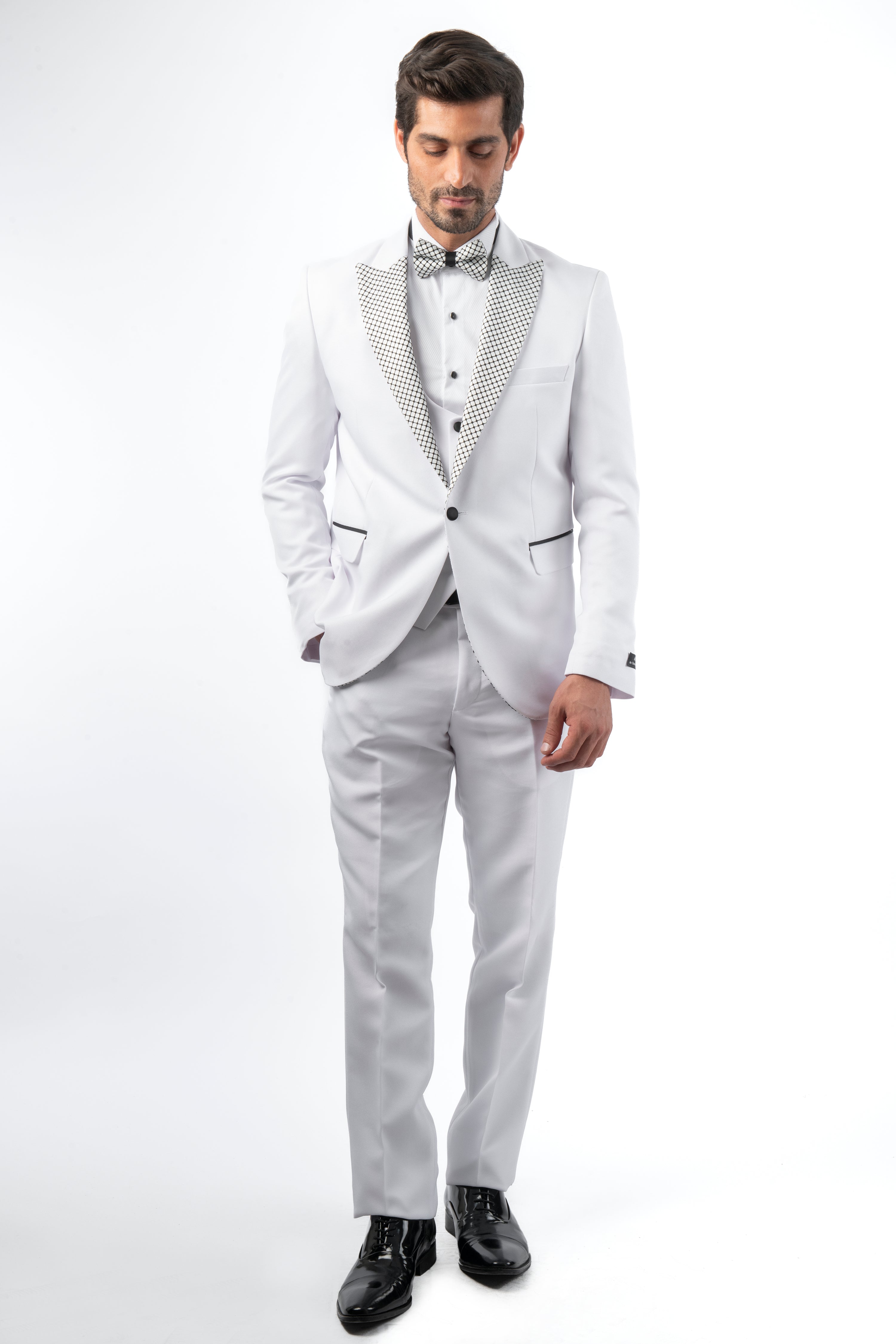 Slim Peaked Lapel White Tuxedo