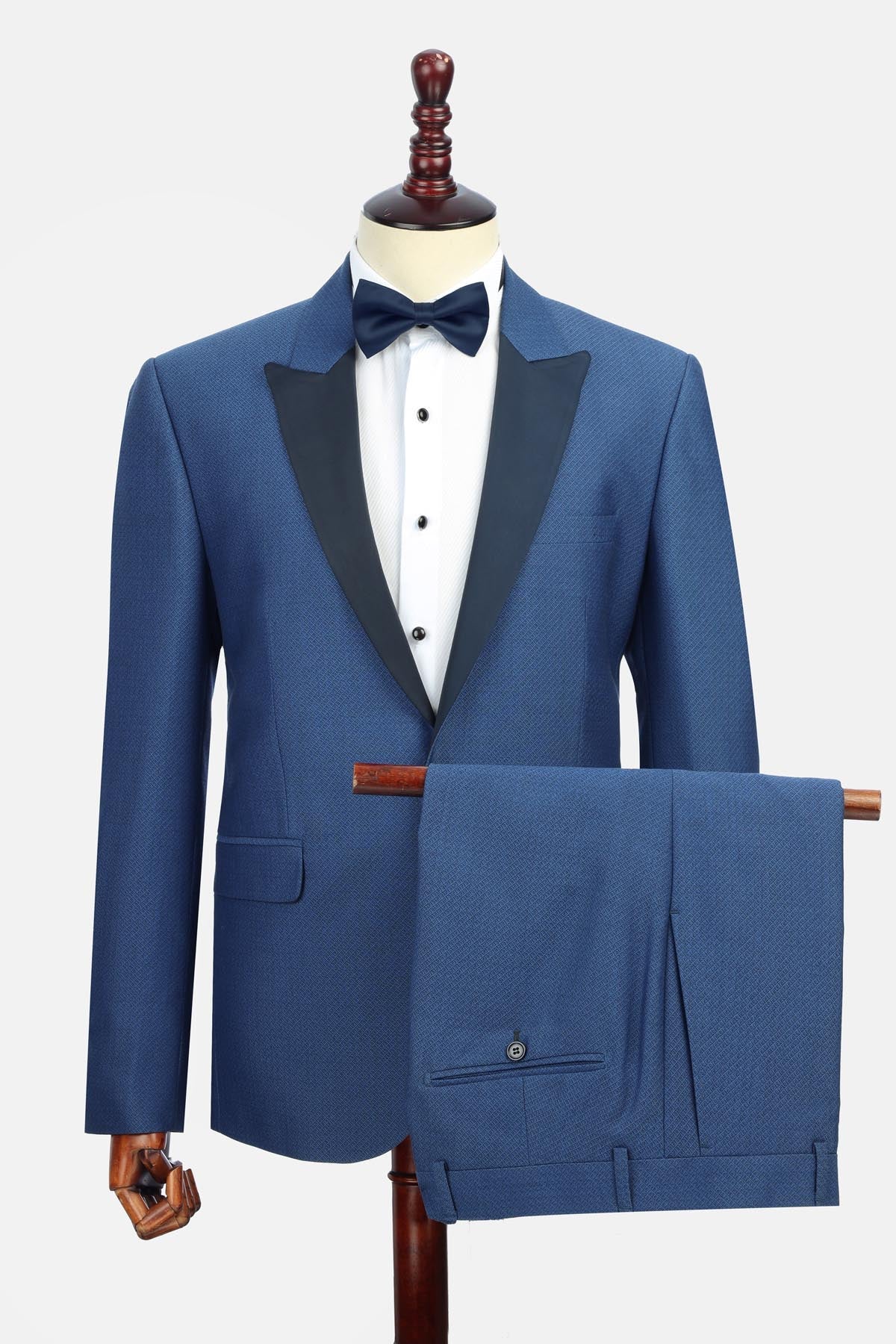 Solid Peaked Lapel Blue Tuxedo