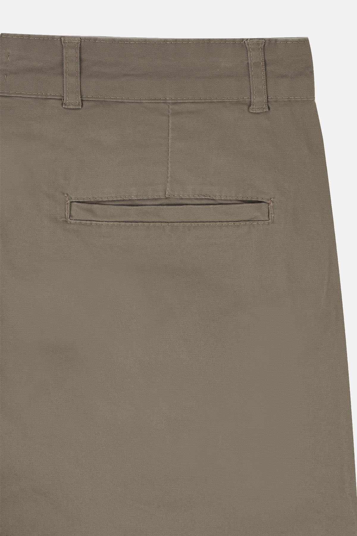 Chino Twill Cotton & Elastic Lion Brwon Gabardine Pant