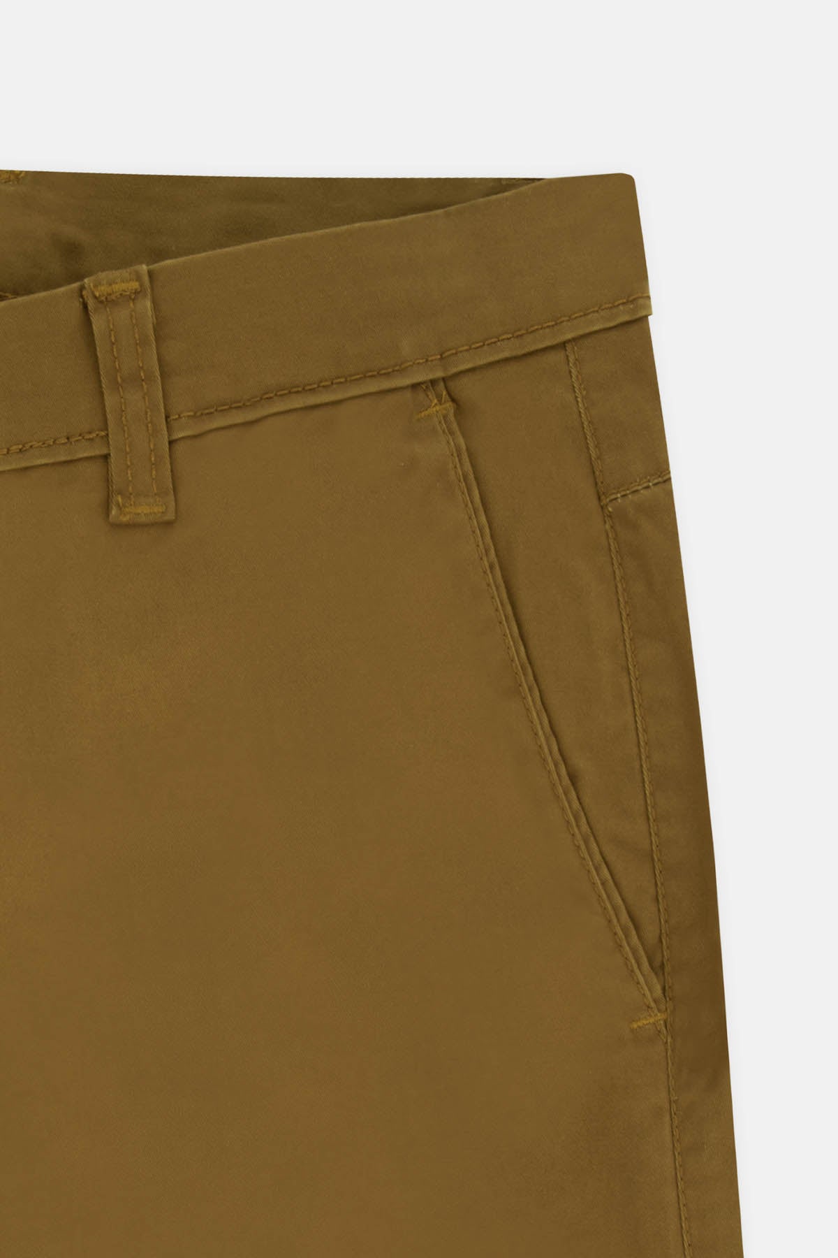 Hazel Gabardine Short