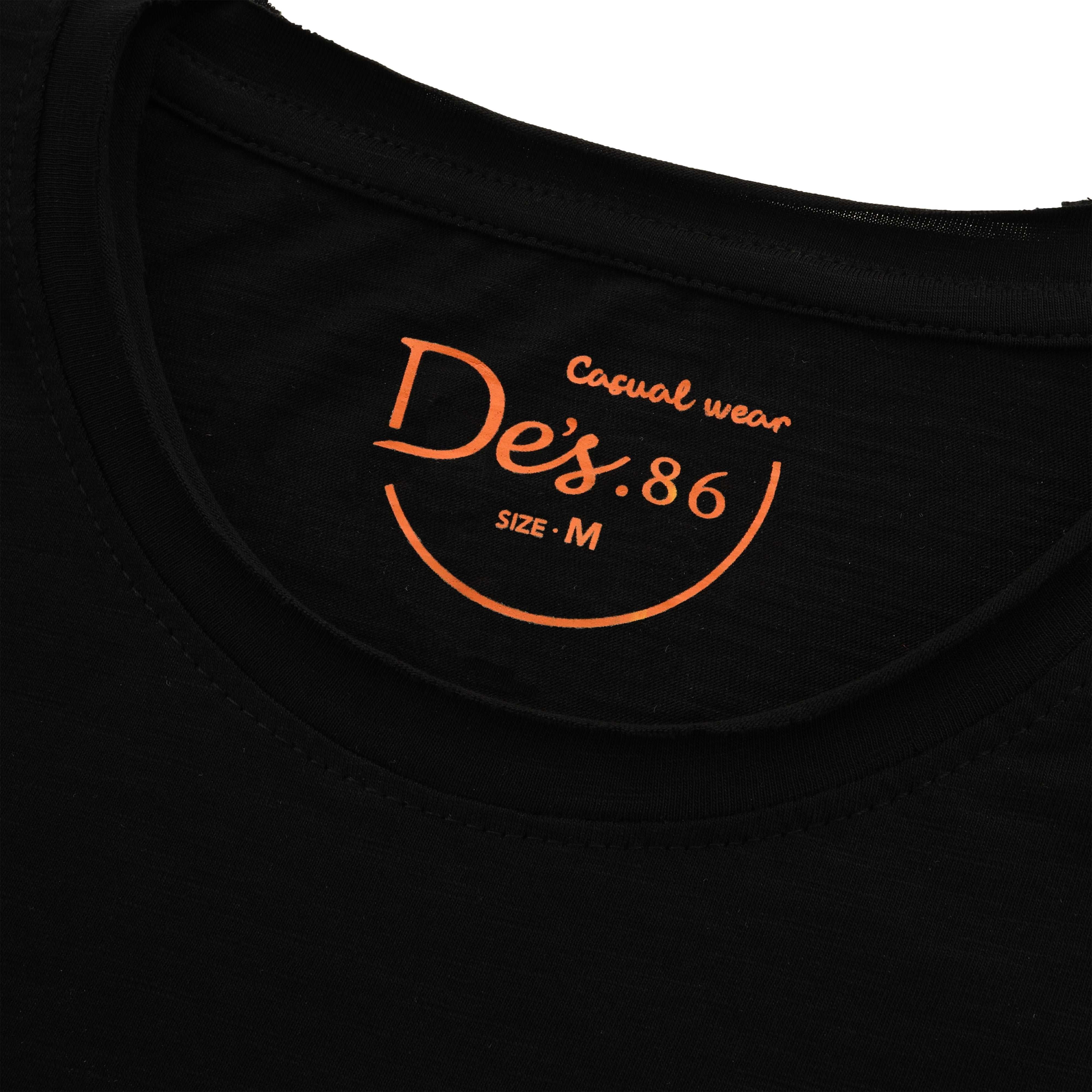 Black Slim Solid Pocket Cotton Round T Shirt