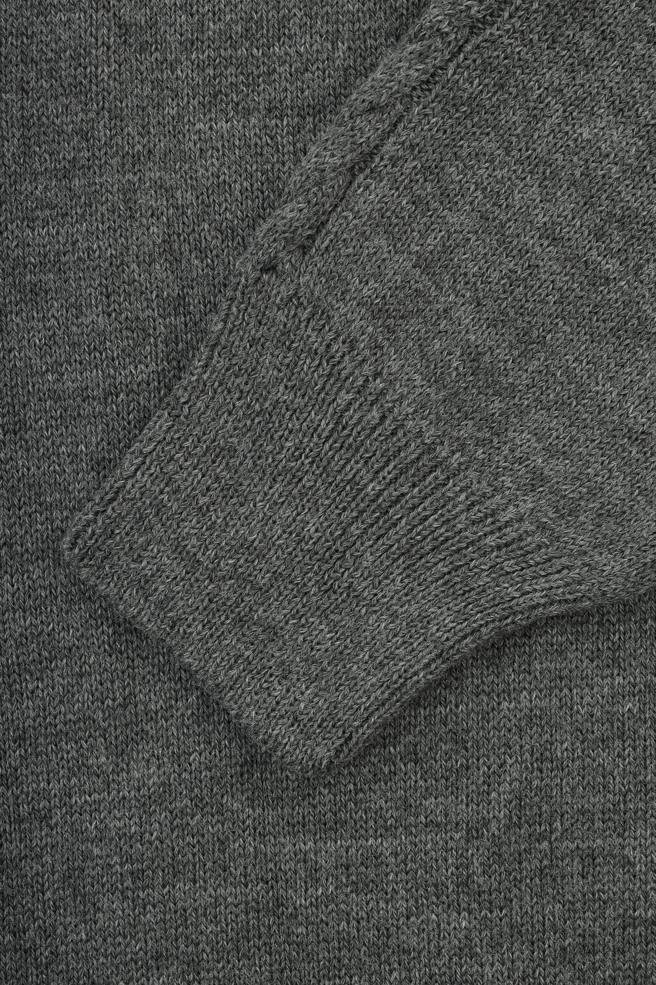 Jacquard Caple Knitted Gray Round Pullover