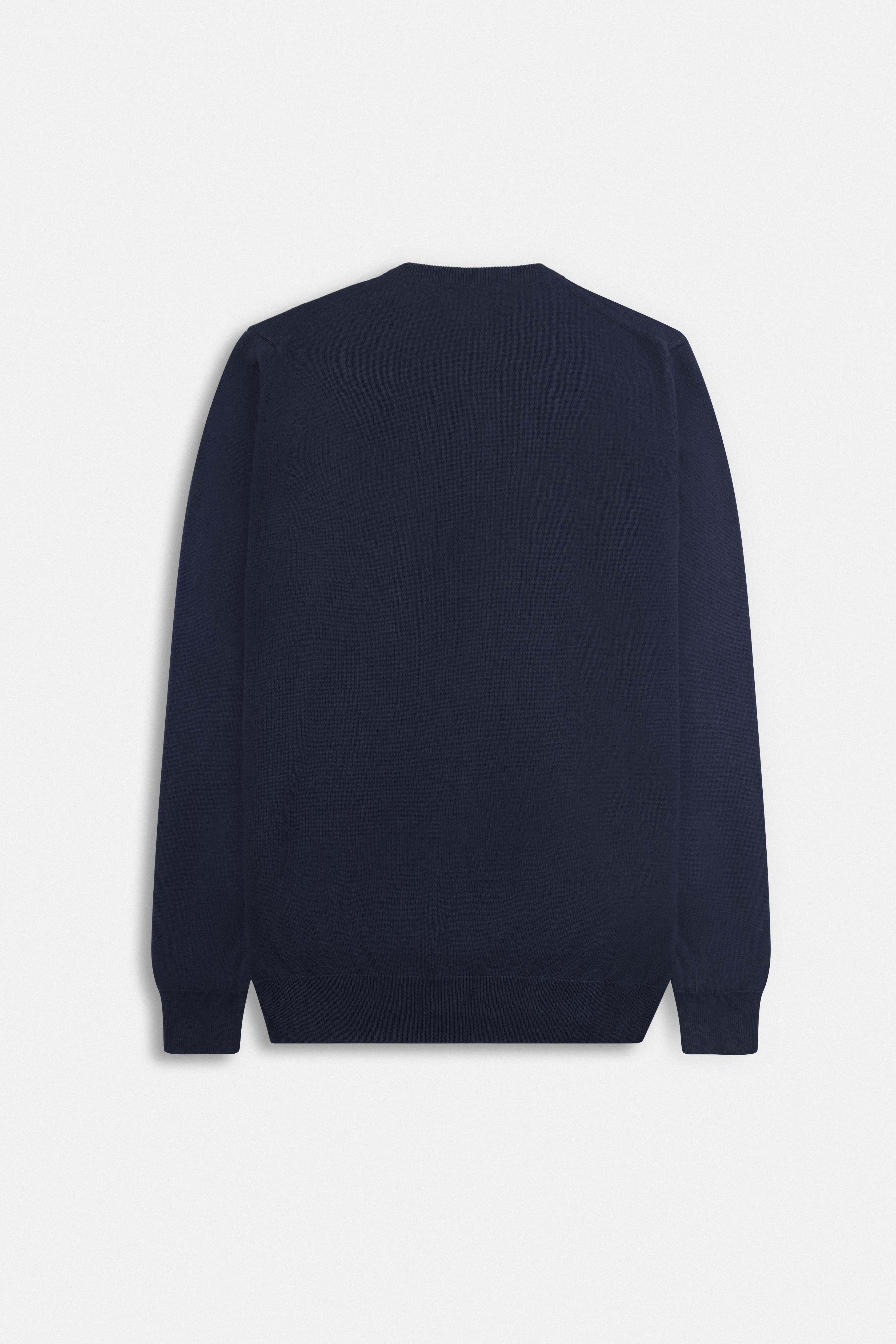 V-Neck Navy Pullover