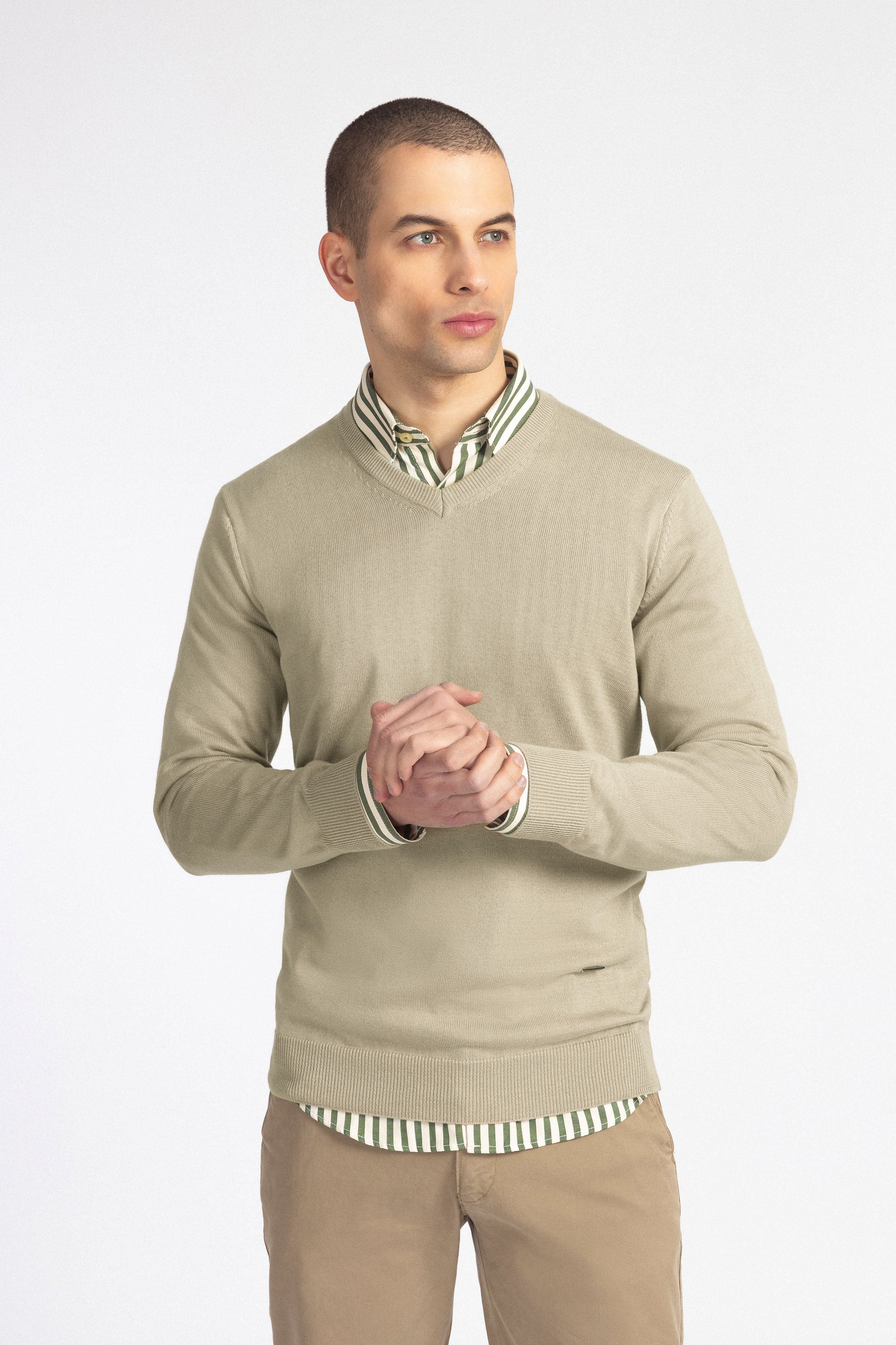 V-Neck Light Beige Pullover