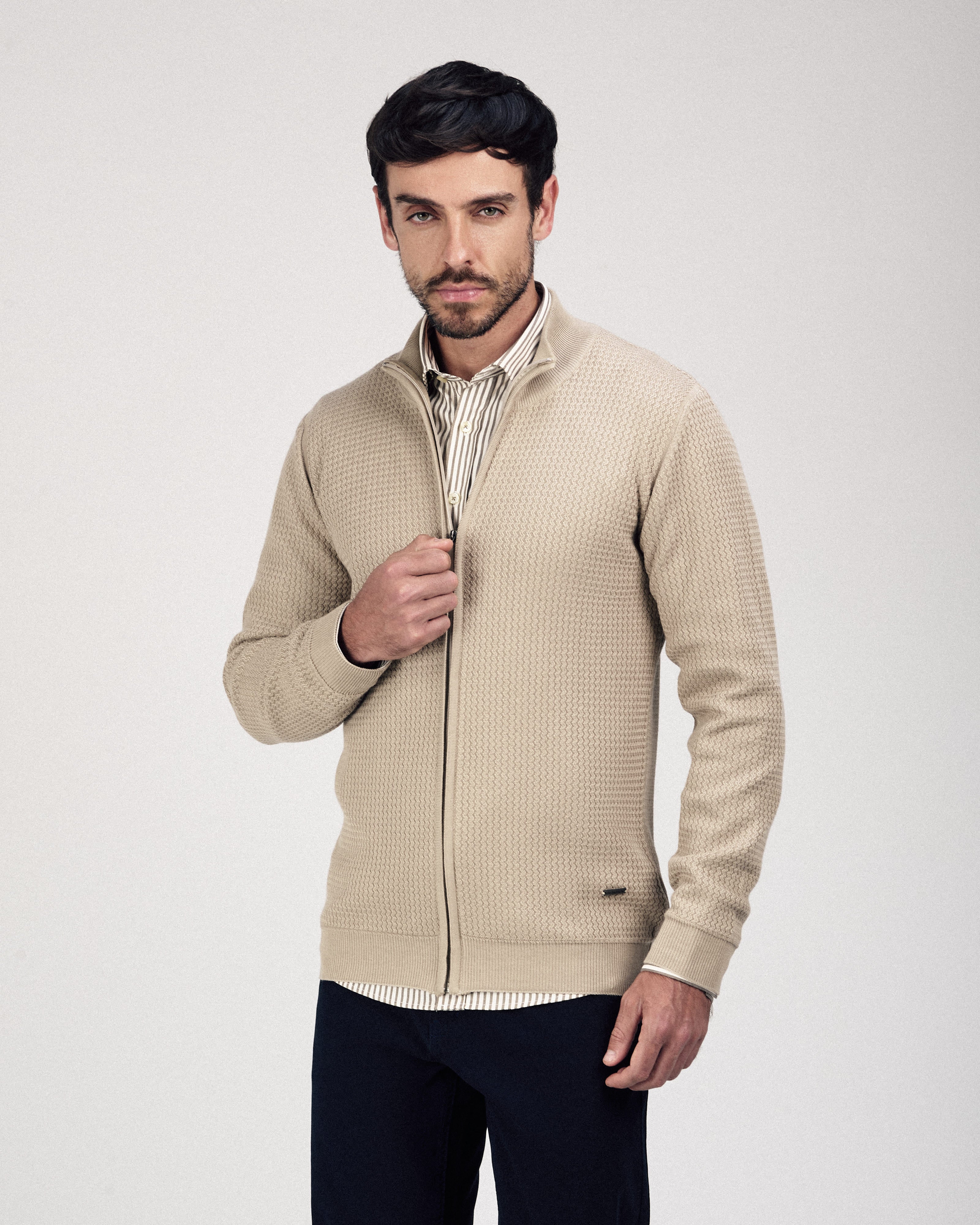 Jacquard Beige knitwear jacket