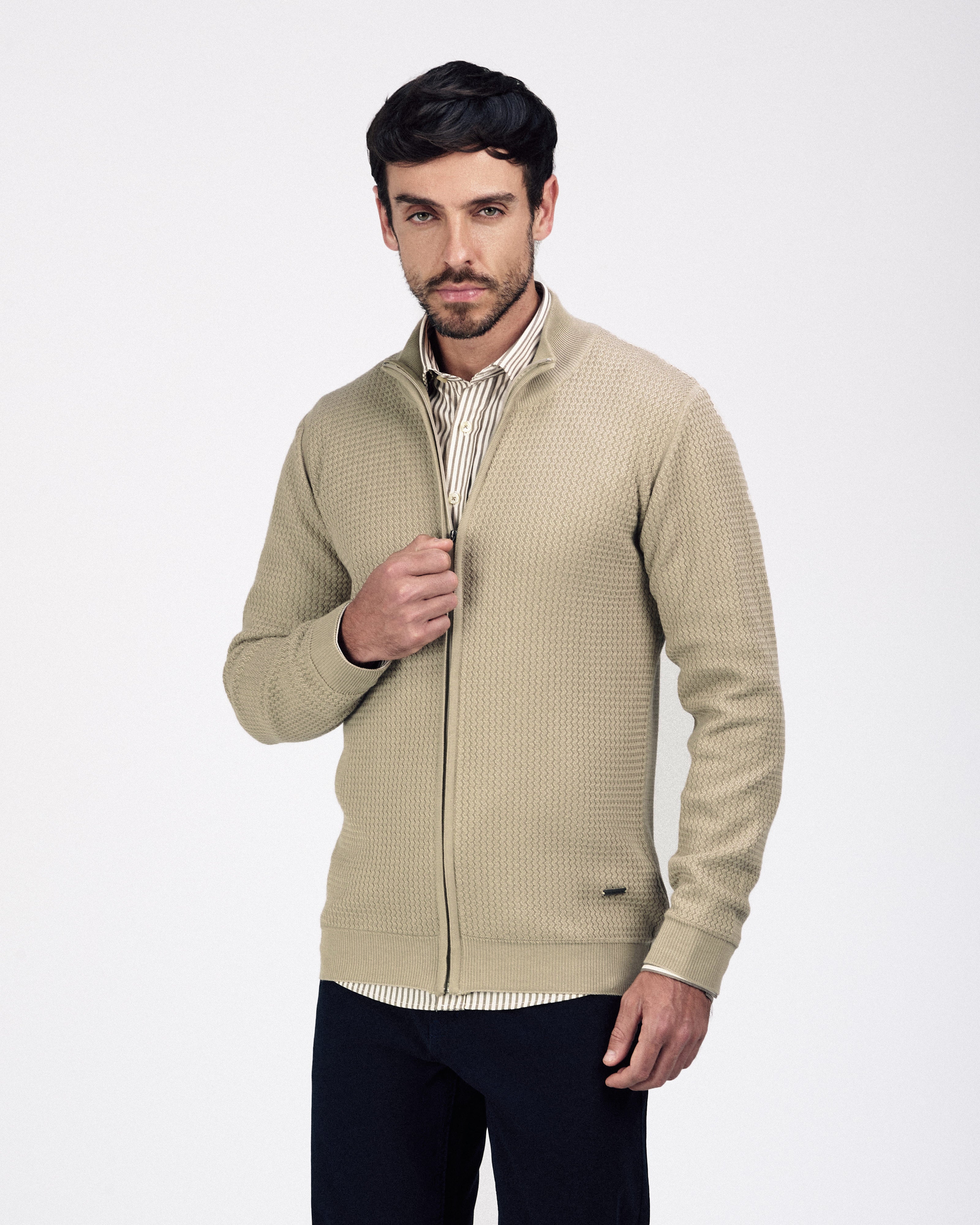 Jacquard Beige knitwear jacket