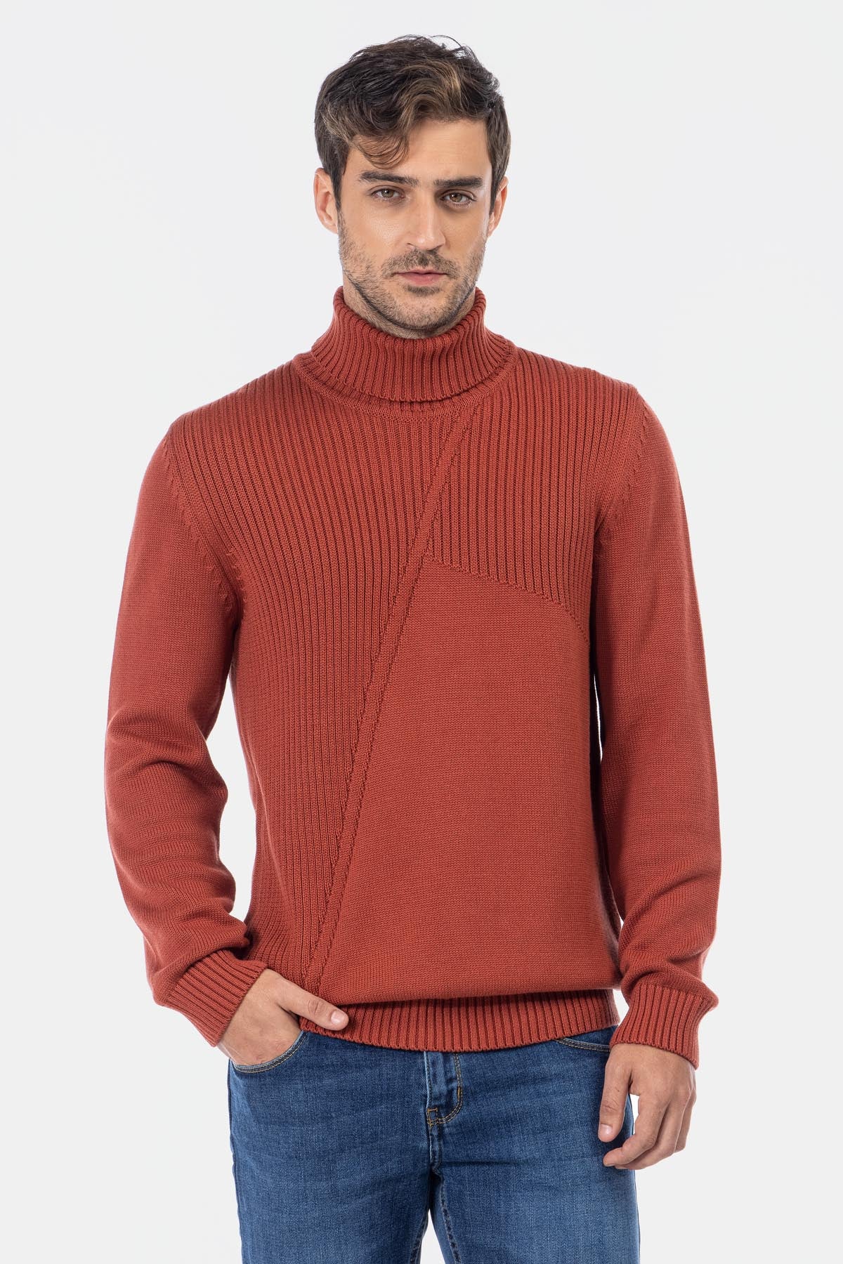 Jacquard Knitted High-neck Brick Pullover