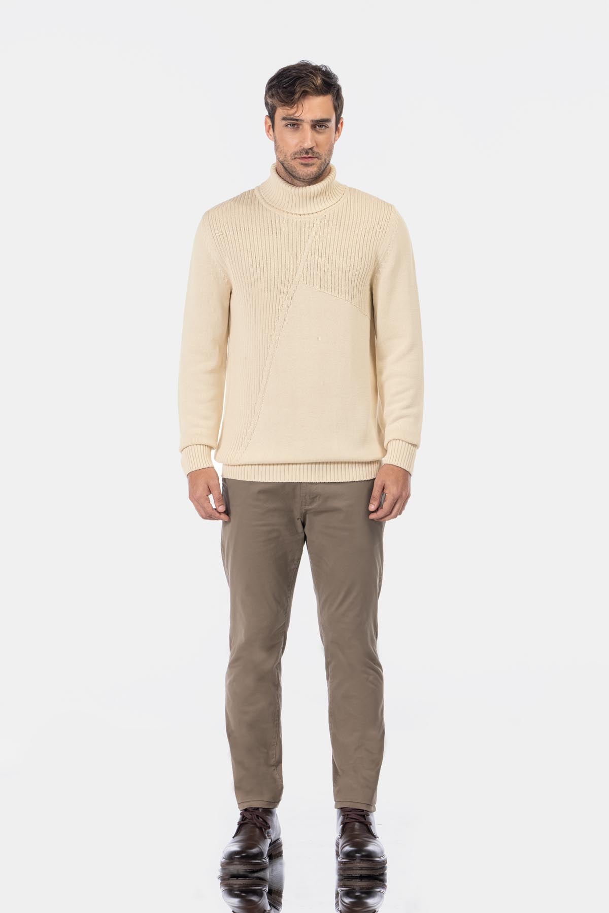 Jacquard Knitted High-neck Off White Pullover