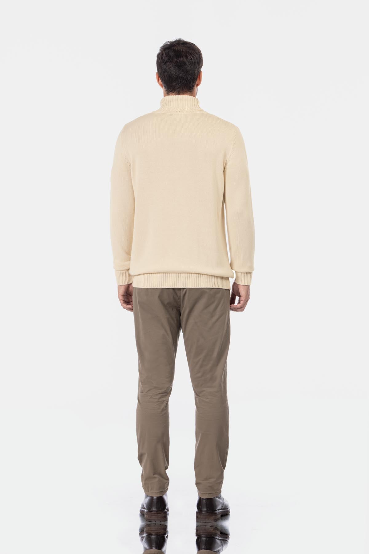 Jacquard Knitted High-neck Off White Pullover