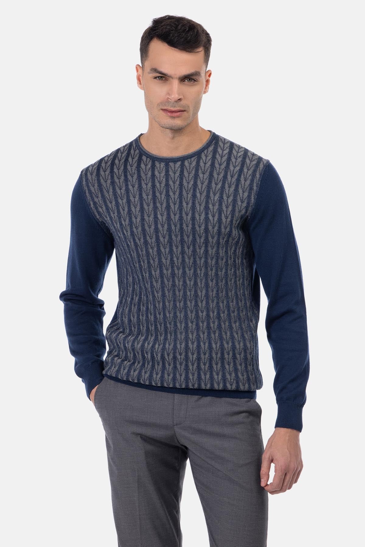 Jacquard Round Neck Navy and Silver Knitted Pullover