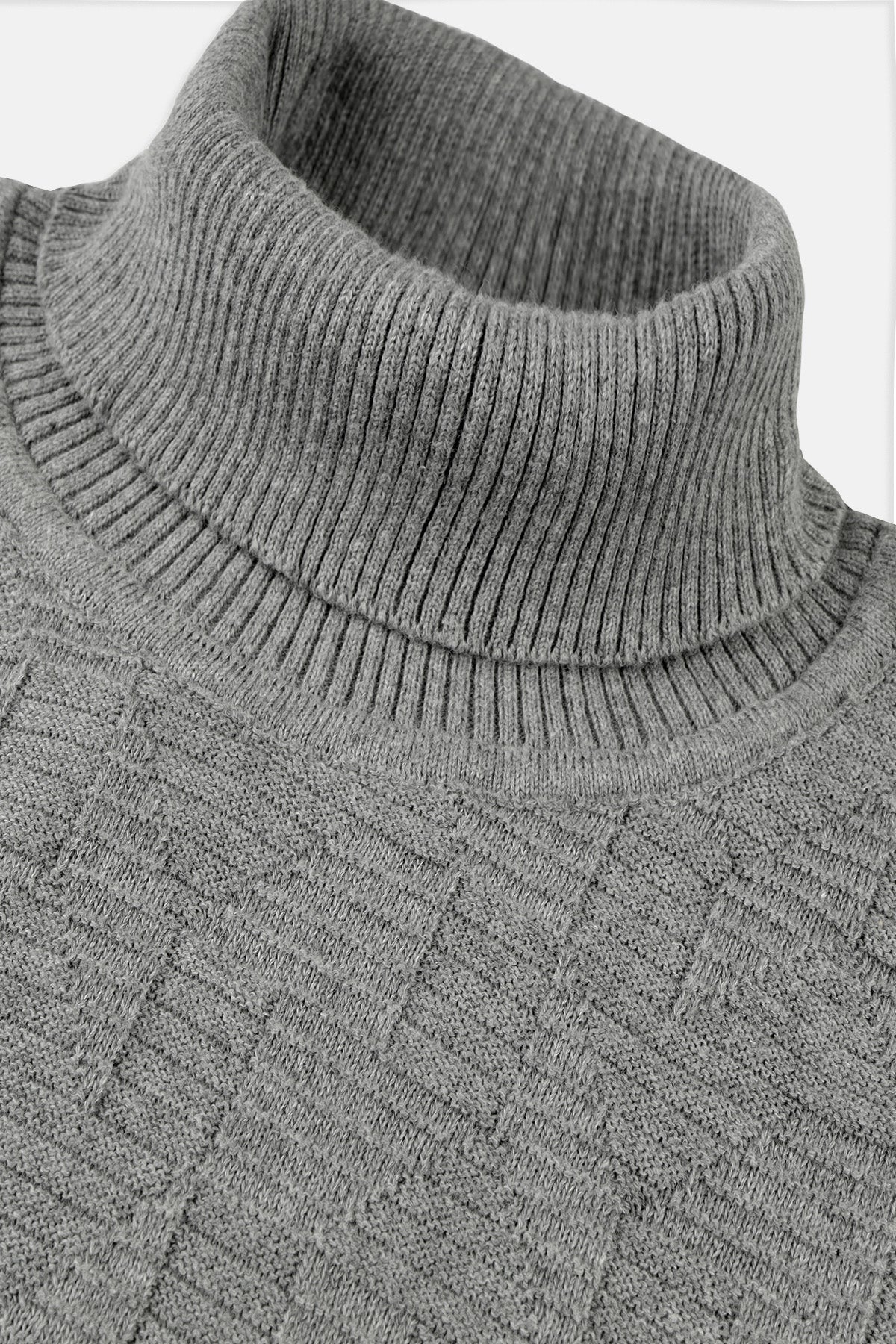 High-neck Pullover