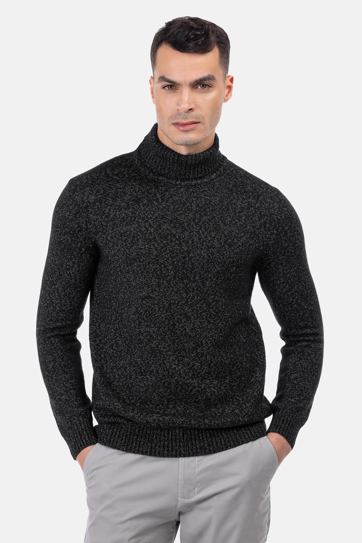 Jacquard Knitted Heavy Black High-neck  Pullover