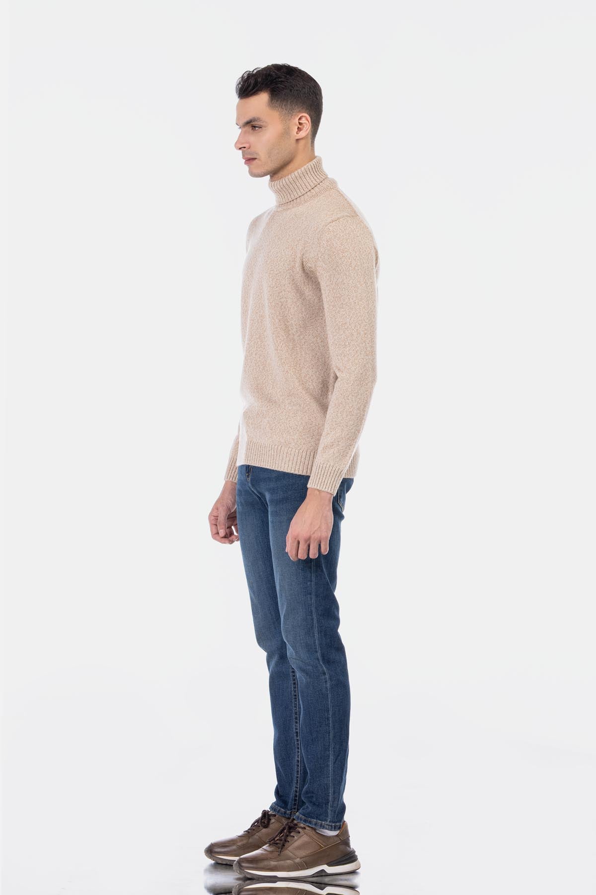 Jacquard Knitted Heavy Beige High-neck  Pullover