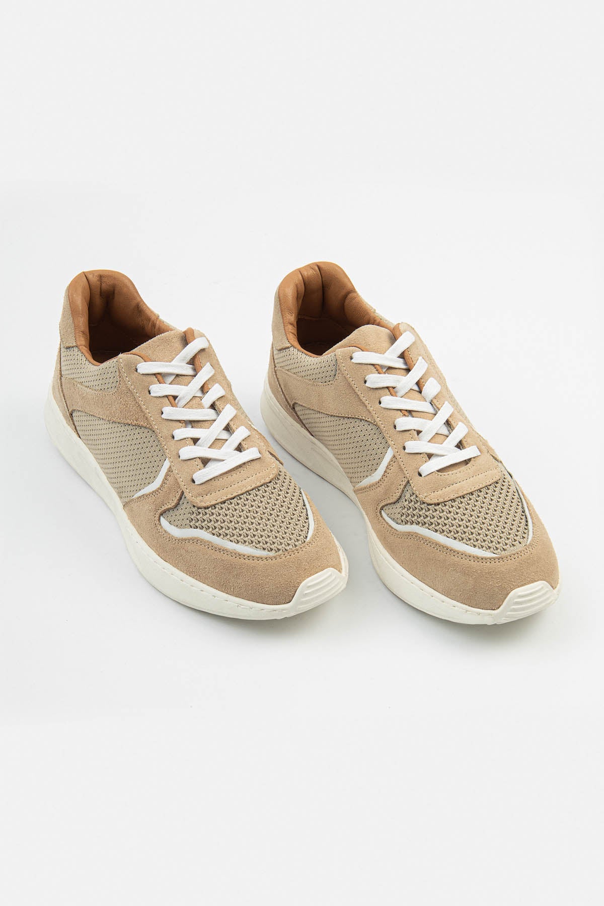 Retro Lion Beige Leather & Chamois Sneakers