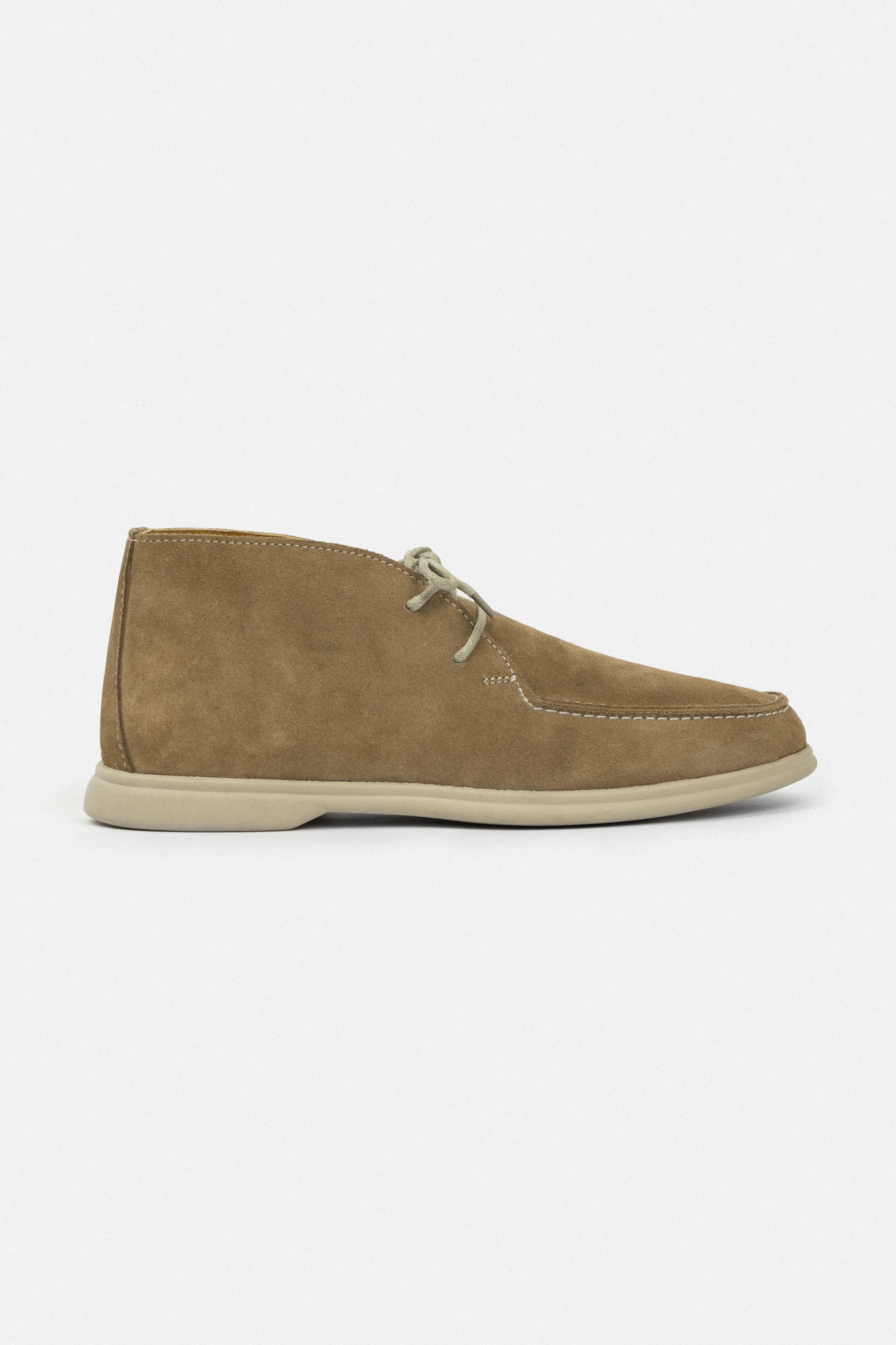 Coyote Beige Chamois Chukka Boots