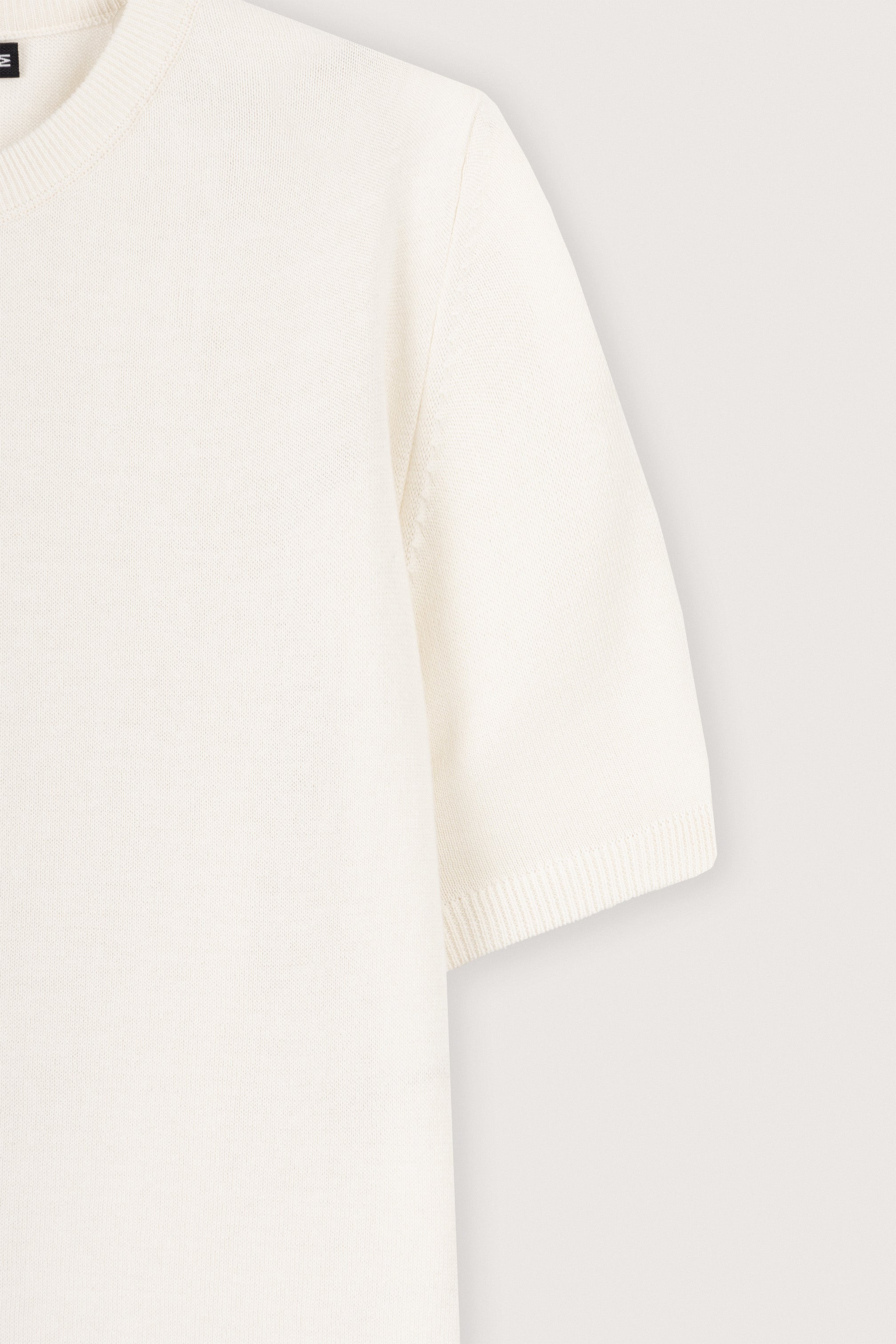White Basic Round T-Shirt
