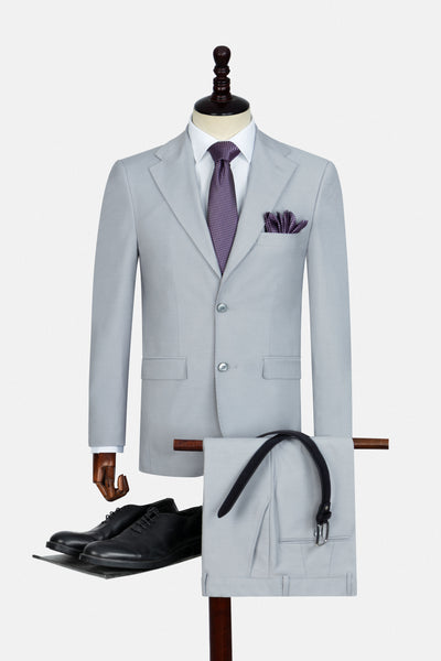 بدلة رمادي فاتح من قماش البامبو 