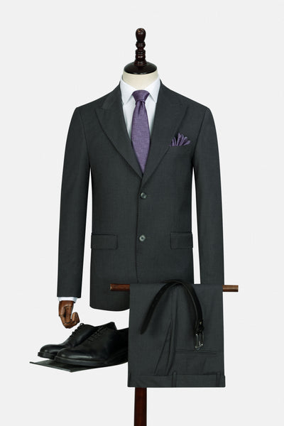 بدلة لون رمادي غامق 