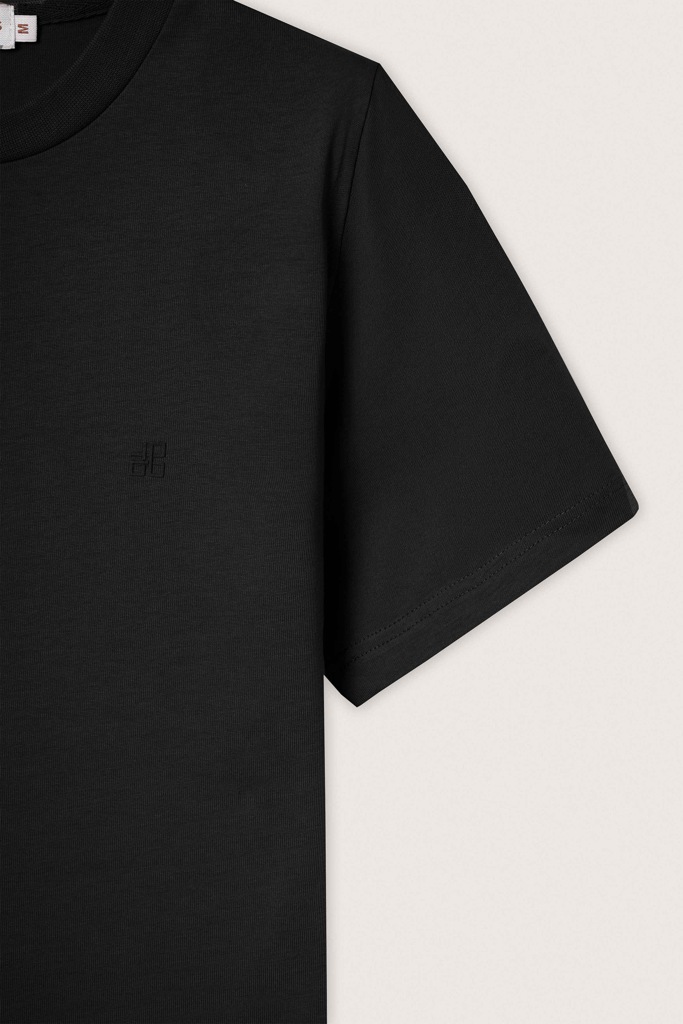 Black Basic Round T-Shirt
