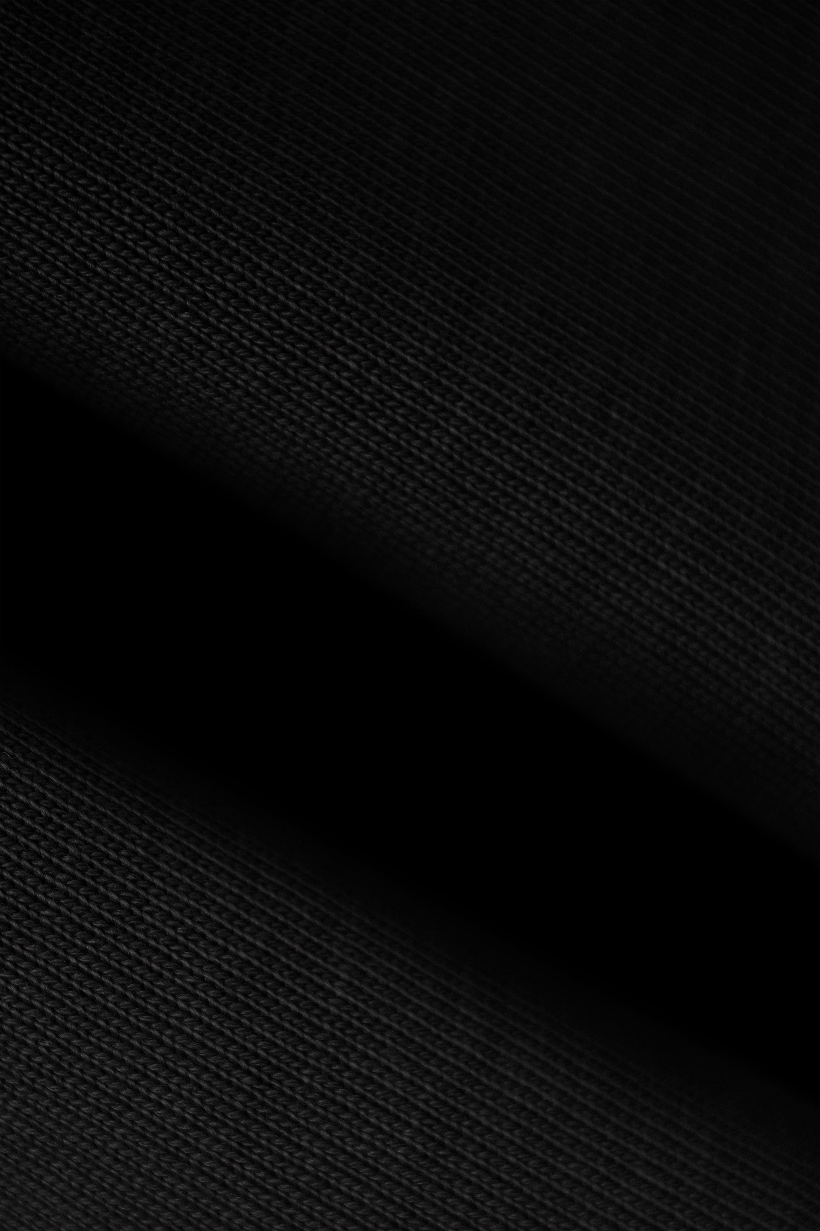 Black Basic Round T-Shirt