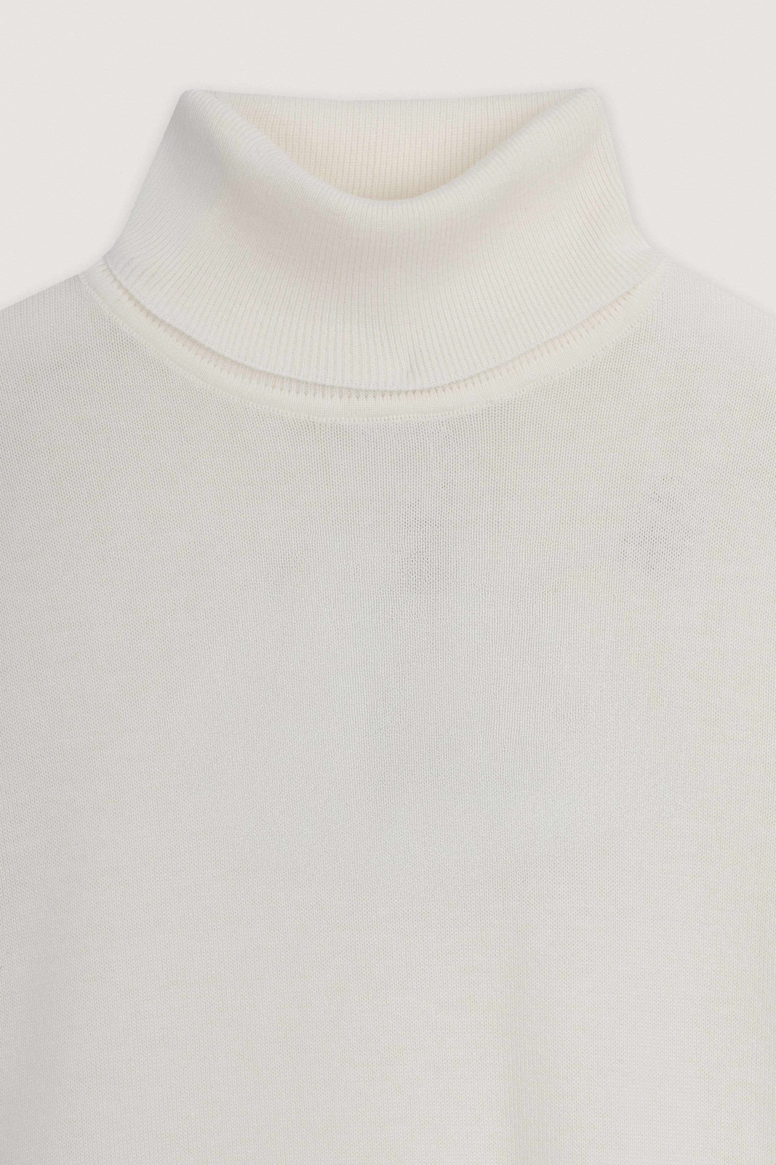 Off White High-Neck Pullover