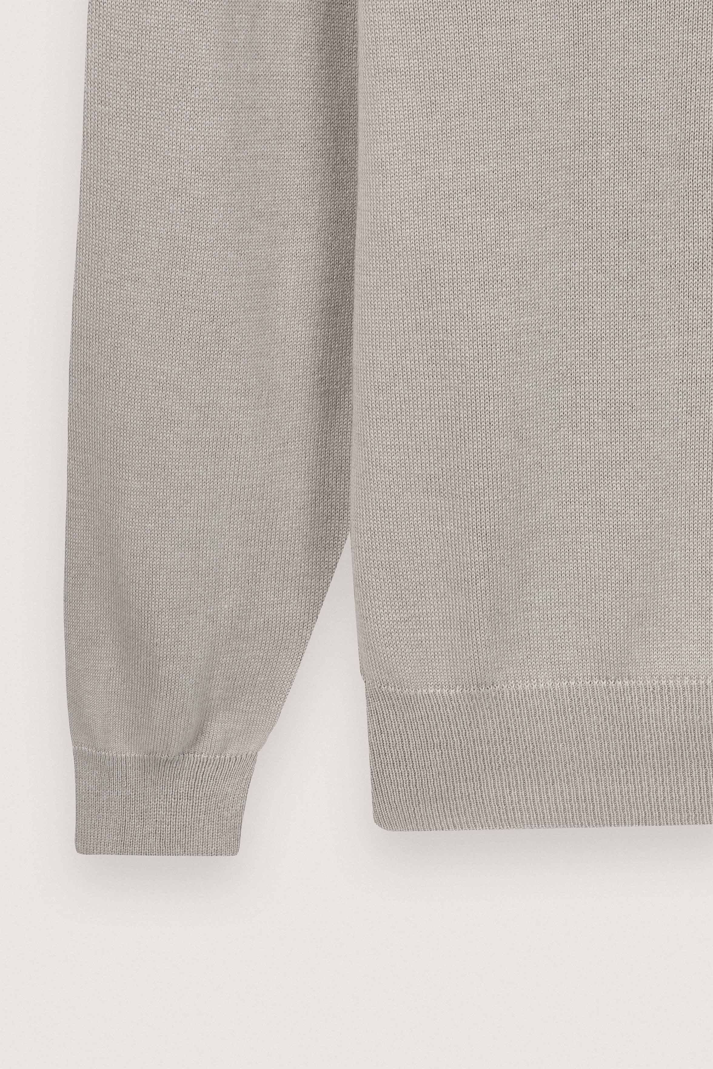 Light Beige Half-Zipper Pullover