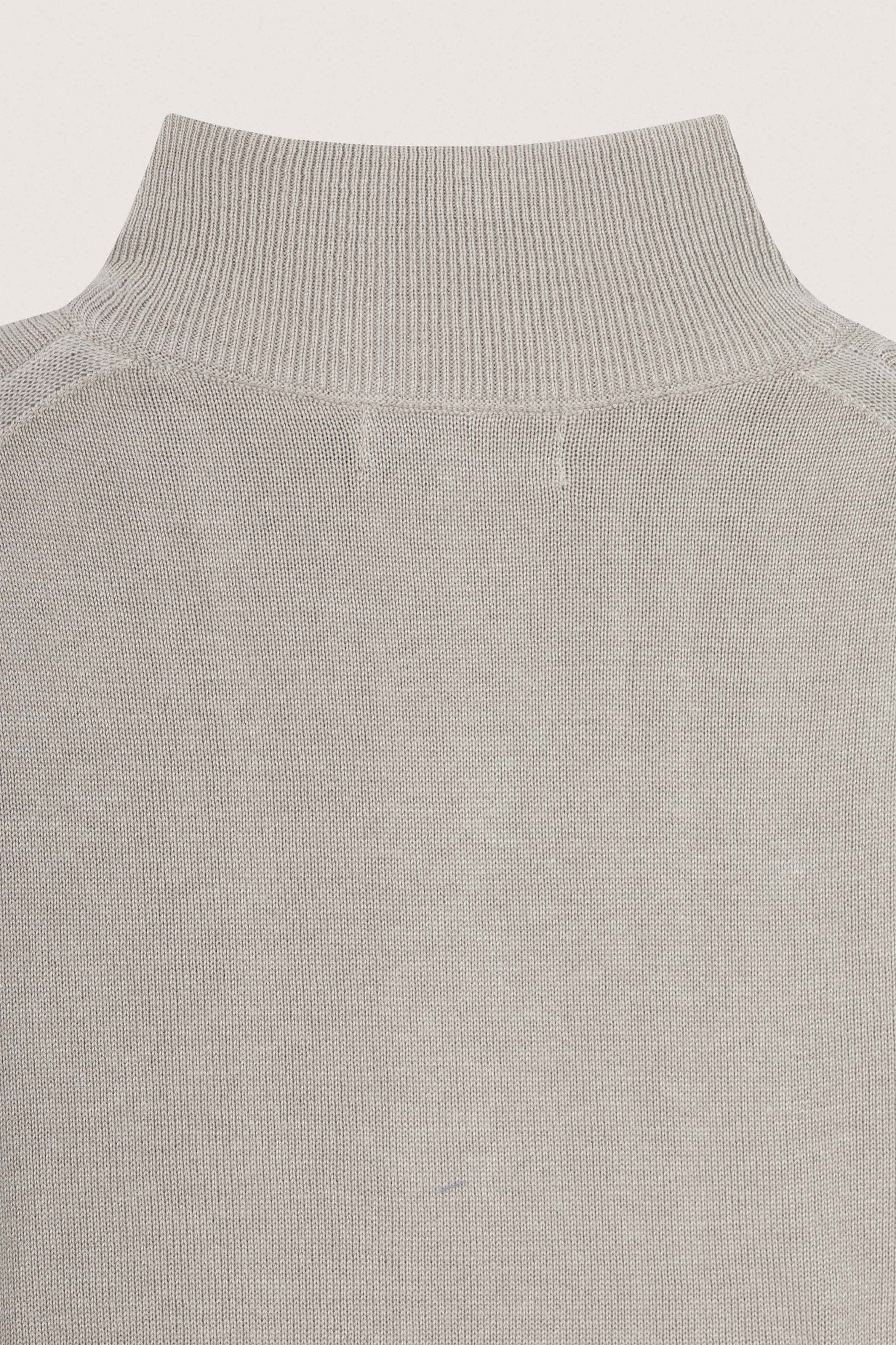Light Beige Half-Zipper Pullover