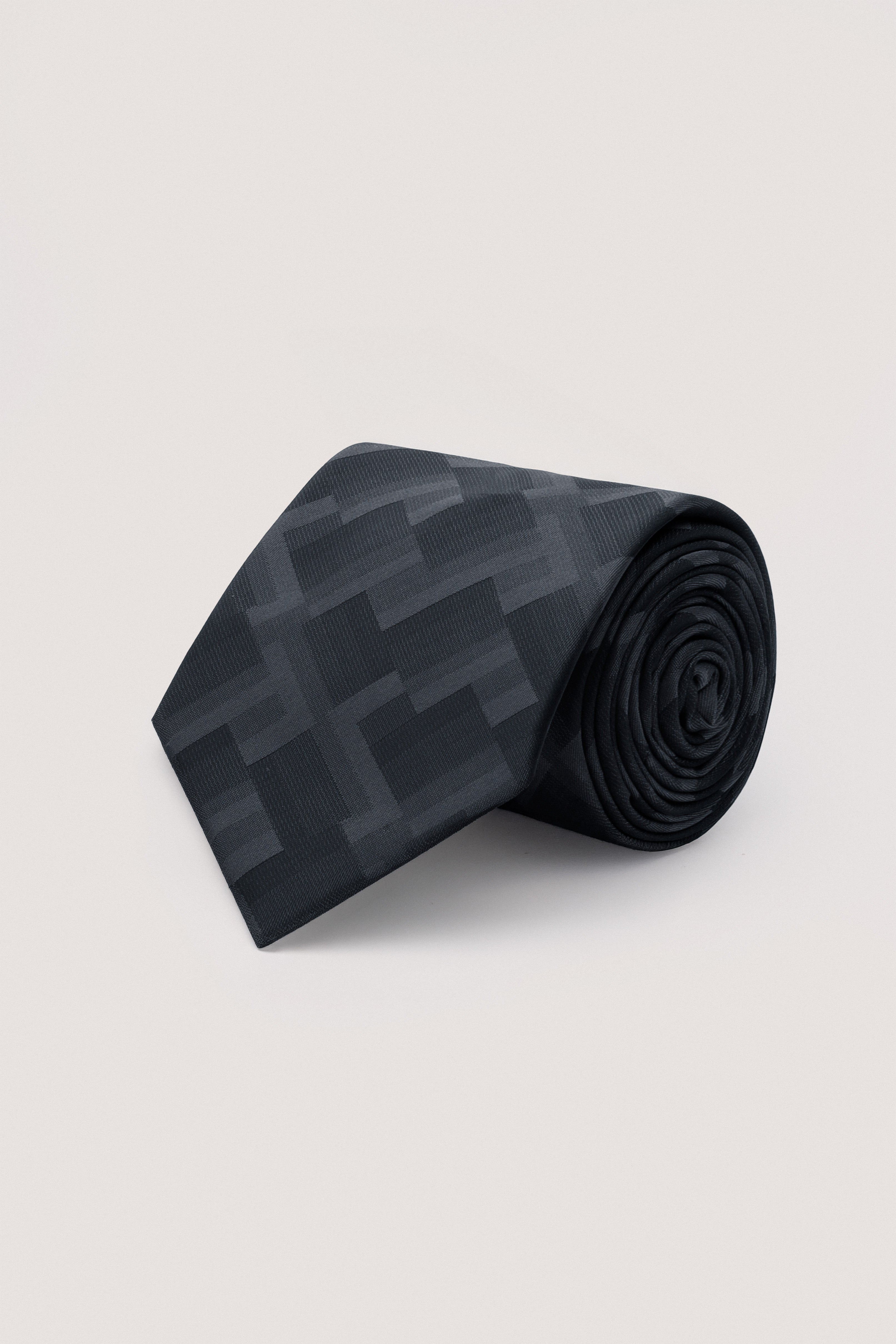 Dark Gray Patterned Necktie with Handkerchief - De Backers - 1