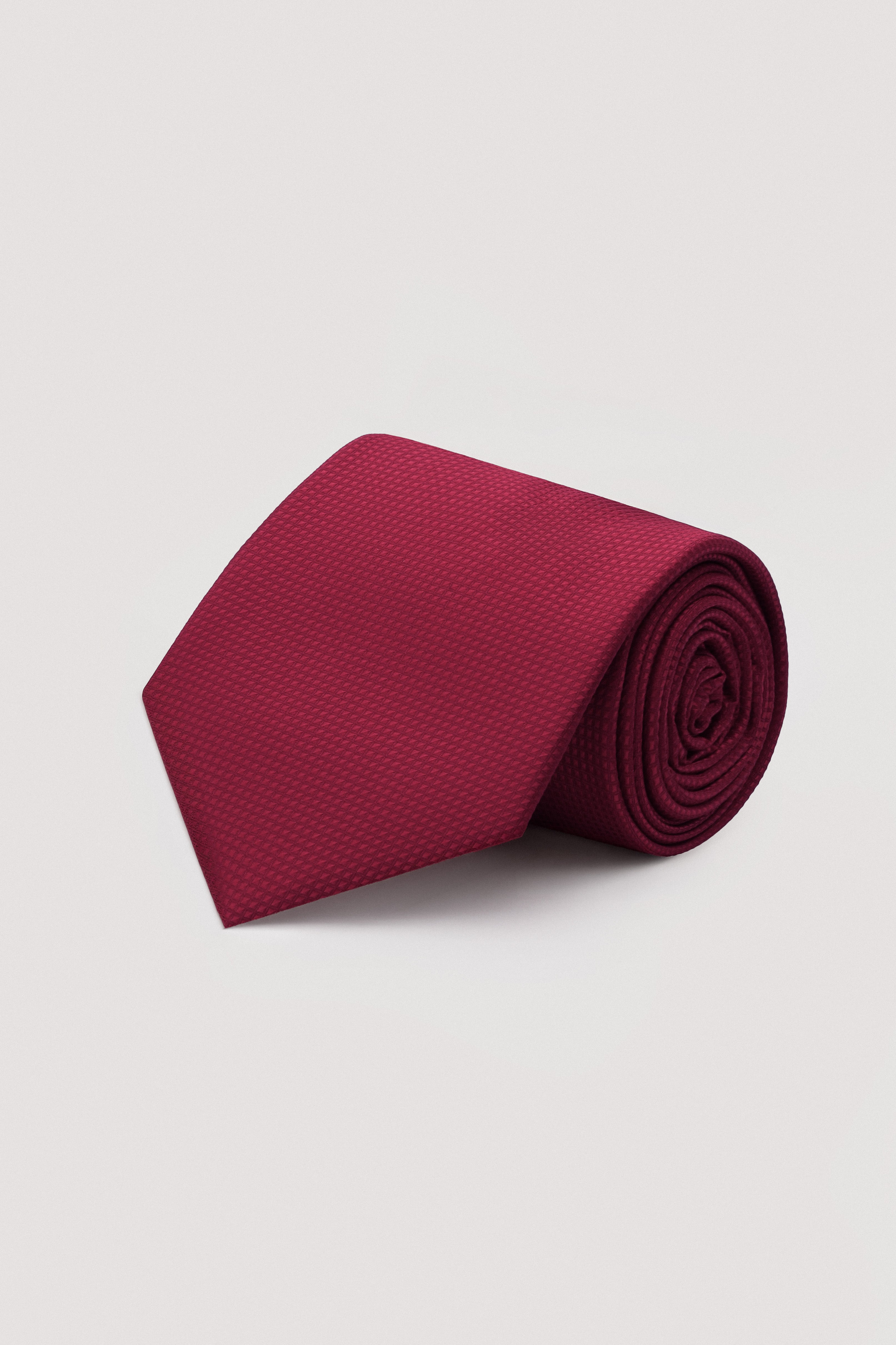 Dark Red Necktie with Handkerchief - De Backers - 1