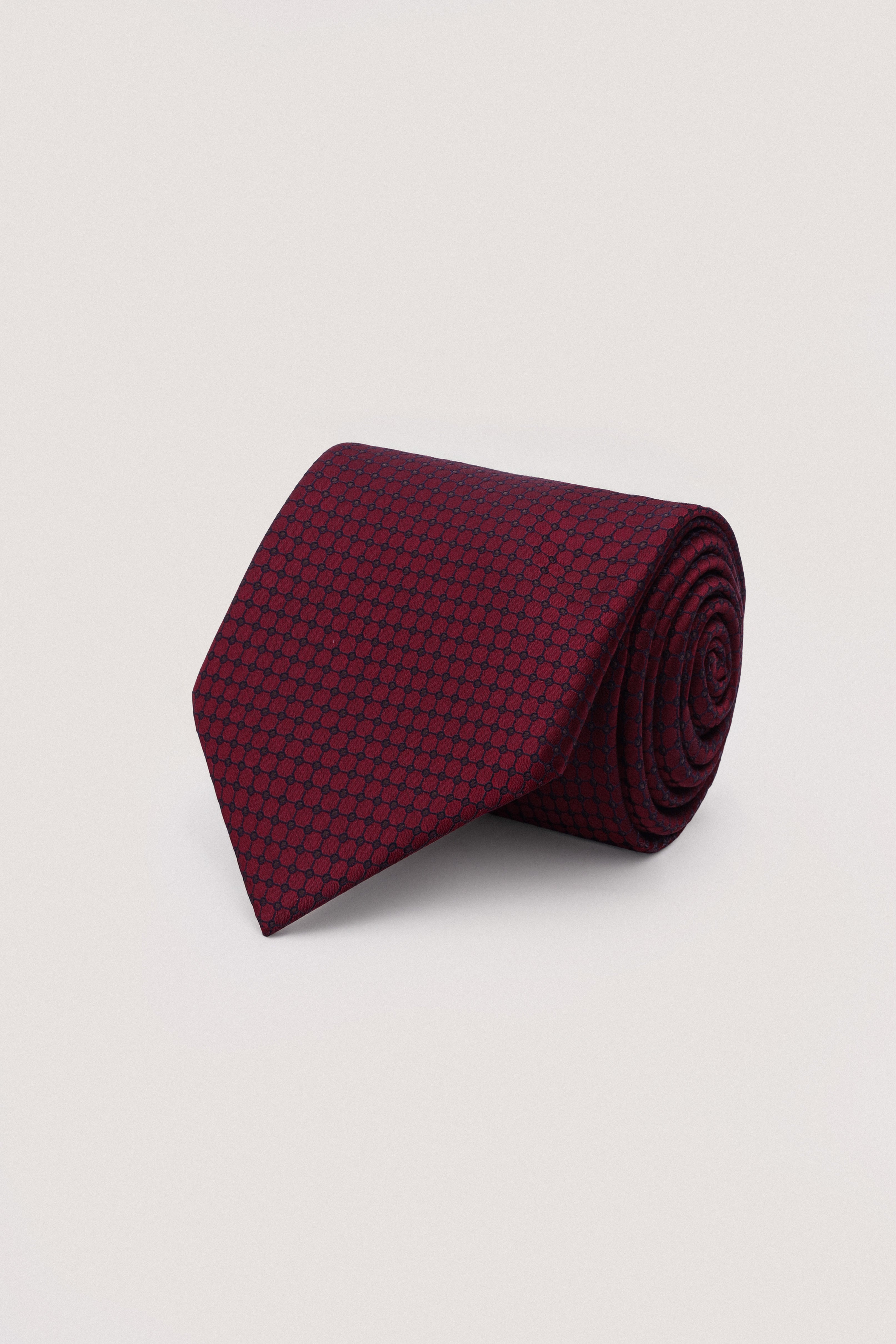 Dark Red Necktie with Handkerchief - De Backers - 1