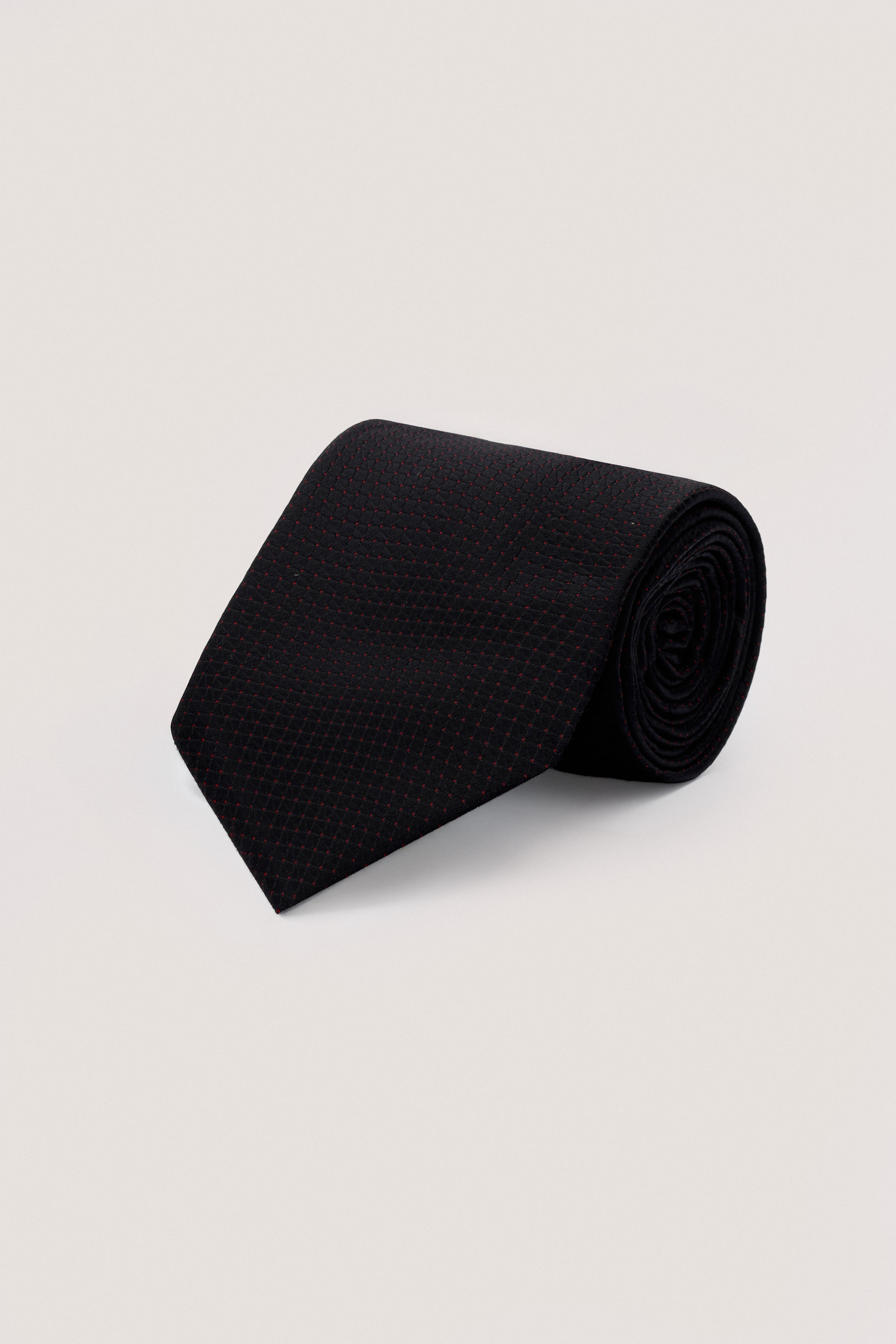 Black Necktie with Handkerchief