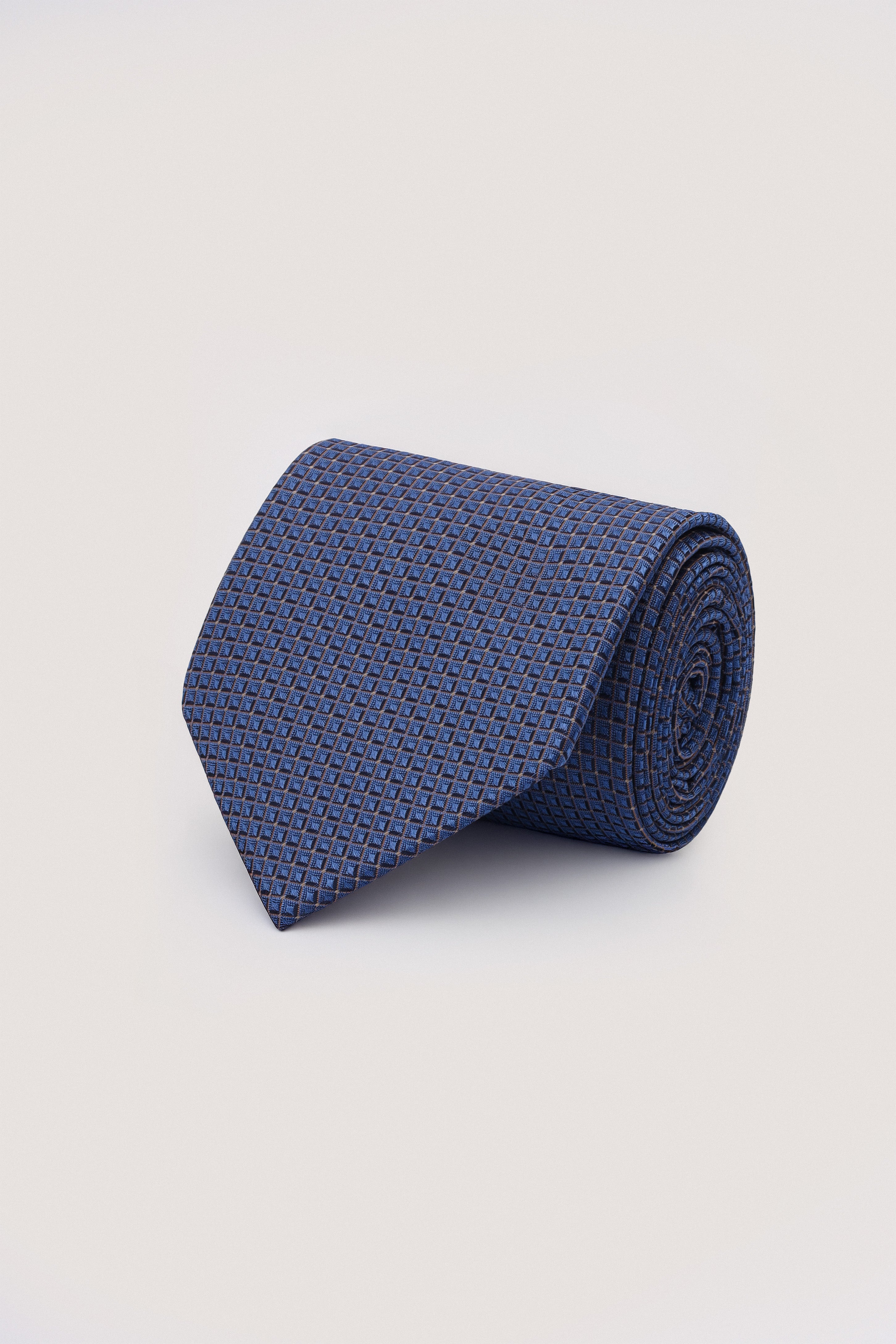 Navy Necktie with Handkerchief