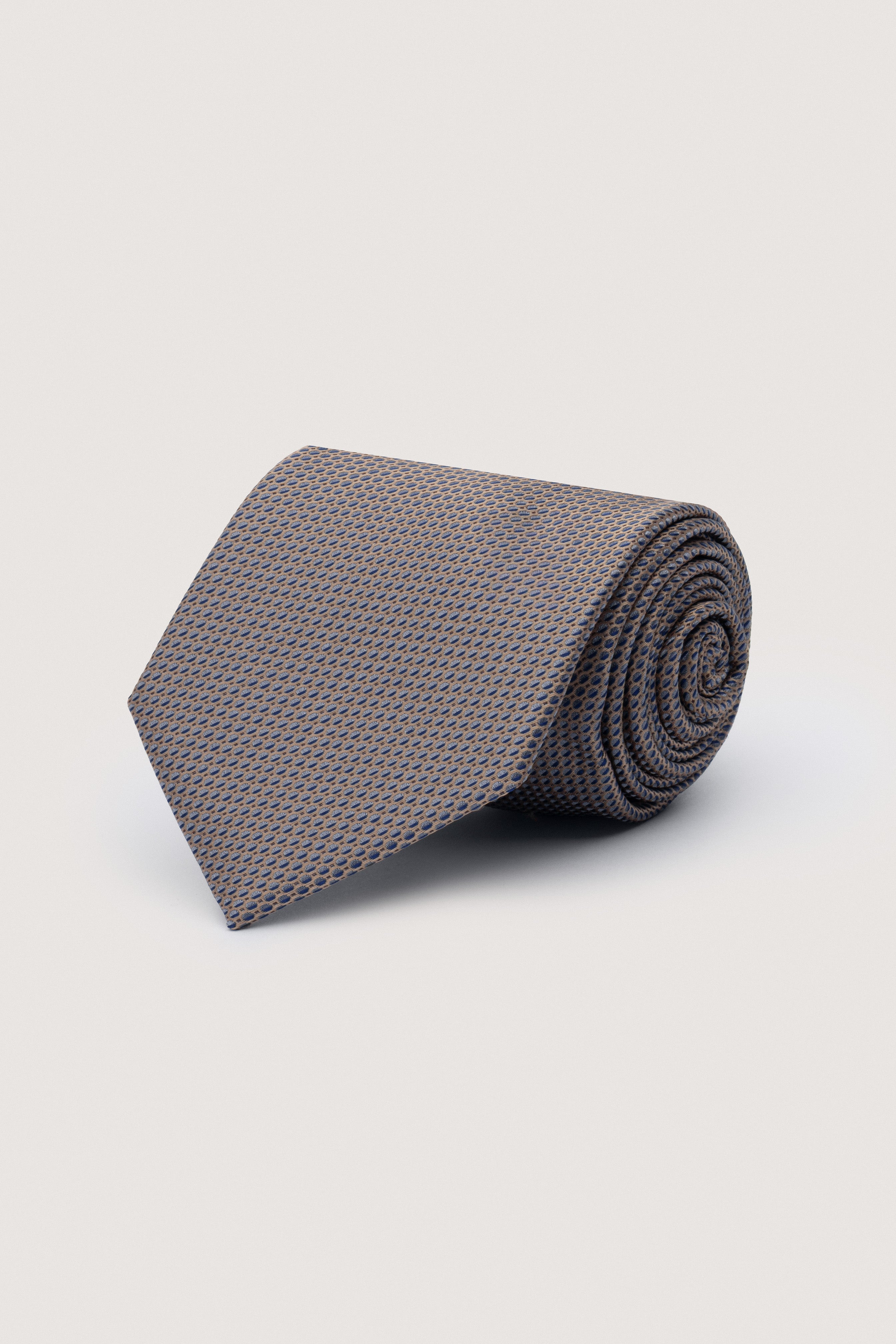 Brown Necktie with Handkerchief
