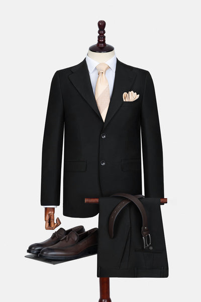 بدلة سوداء من قماش البامبو 