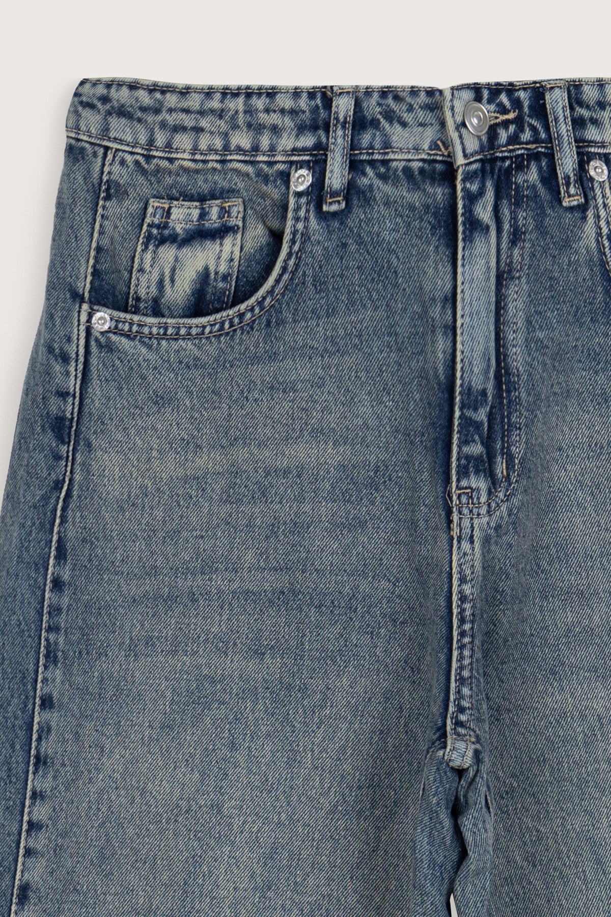 Light Wash Flare-Leg Women's Jeans Pants - 3
